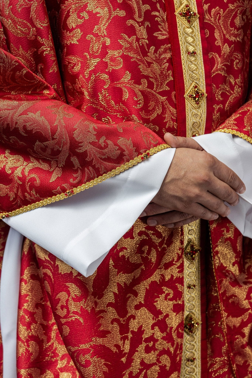 Chasuble faite à la main avec pierres naturelles Fait à la main 7003 HM/7003/02/90 - CHASUBLES.FR