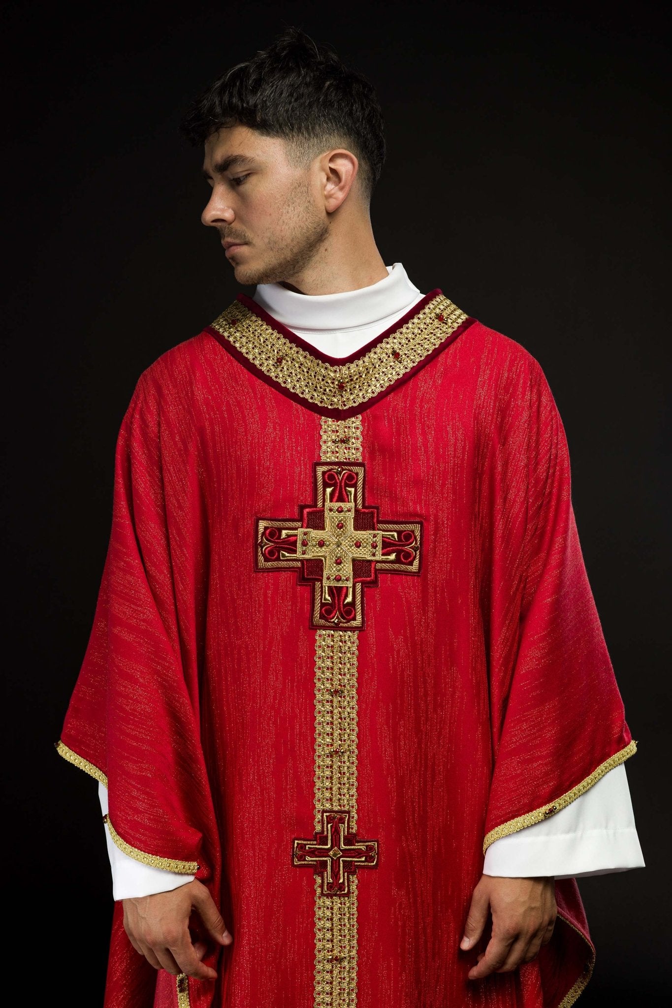 Chasuble faite à la main avec pierres naturelles Handmade 7015 Rouge HM/7015/02/99 - CHASUBLES.FR