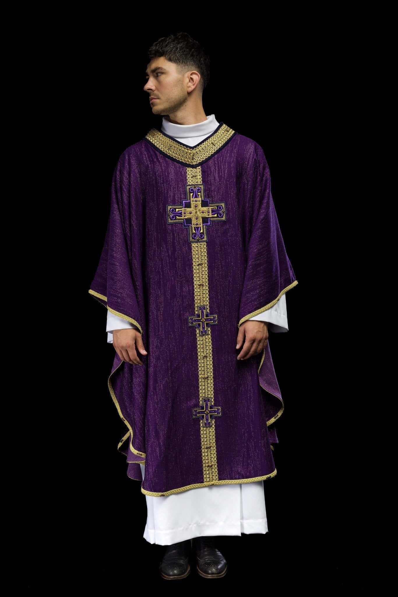 Chasuble faite à la main avec pierres naturelles Handmade 7015 Violet HM/7015/03/99 - CHASUBLES.FR
