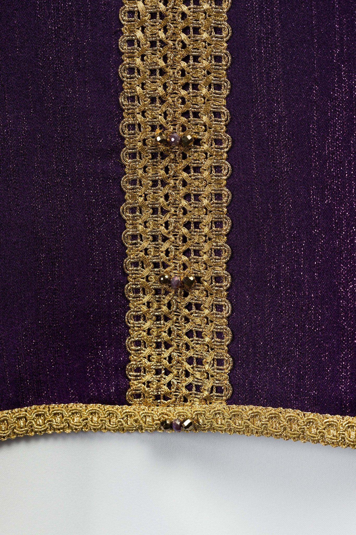 Chasuble faite à la main avec pierres naturelles Handmade 7015 Violet HM/7015/03/99 - CHASUBLES.FR