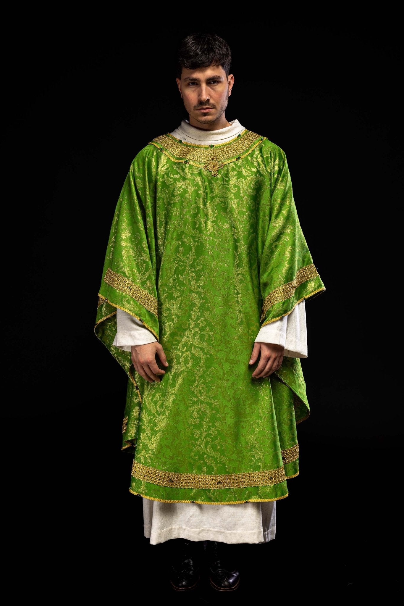 Chasuble faite main avec pierres naturelles Handmade 7010 Vert HM/7010/01/90 - CHASUBLES.FR