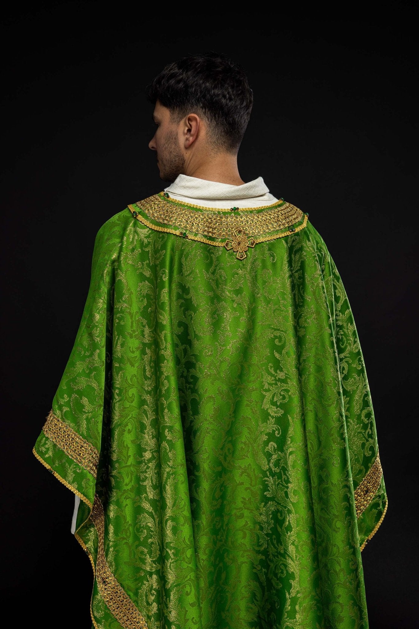 Chasuble faite main avec pierres naturelles Handmade 7010 Vert HM/7010/01/90 - CHASUBLES.FR