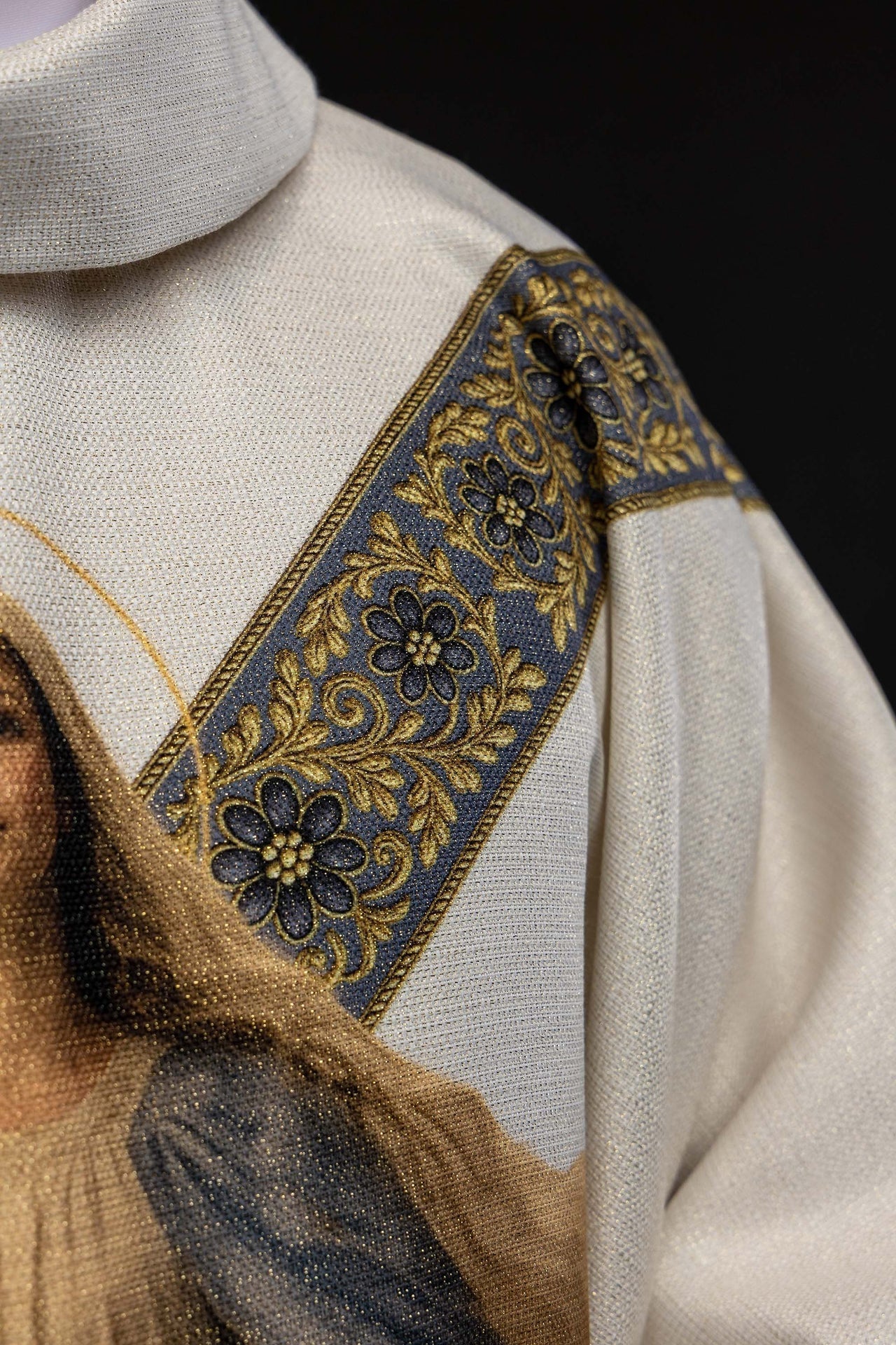 Chasuble imprimée avec l’image de Notre - Dame de l’Assomption KOD/7008/05/40 - CHASUBLES.FR