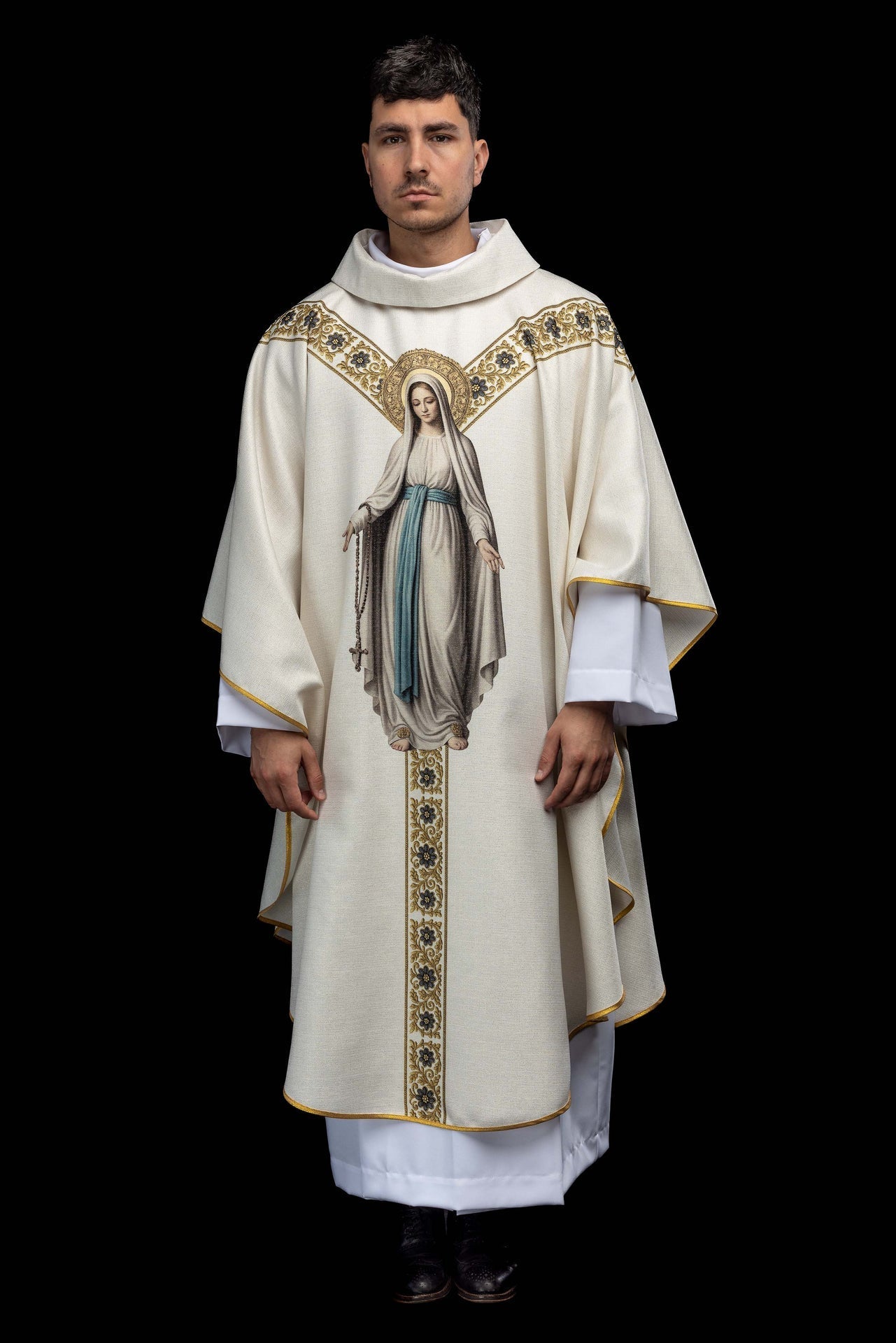 Chasuble imprimée avec l’image de Notre - Dame de Lourdes KOD/7003/05/40 - CHASUBLES.FR