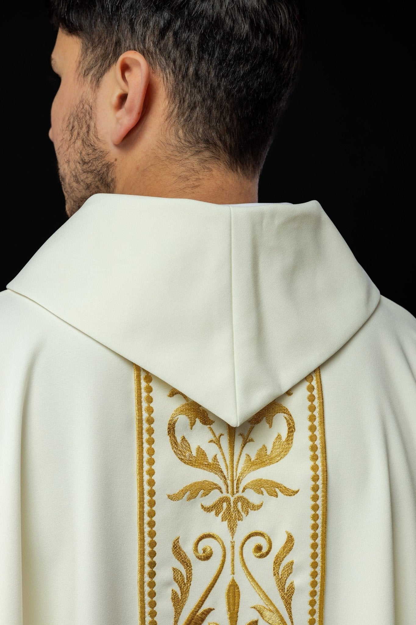 Chasuble liturgique avec ceinture brodée en écru KOR/008/05/01 ECRU - CHASUBLES.FR