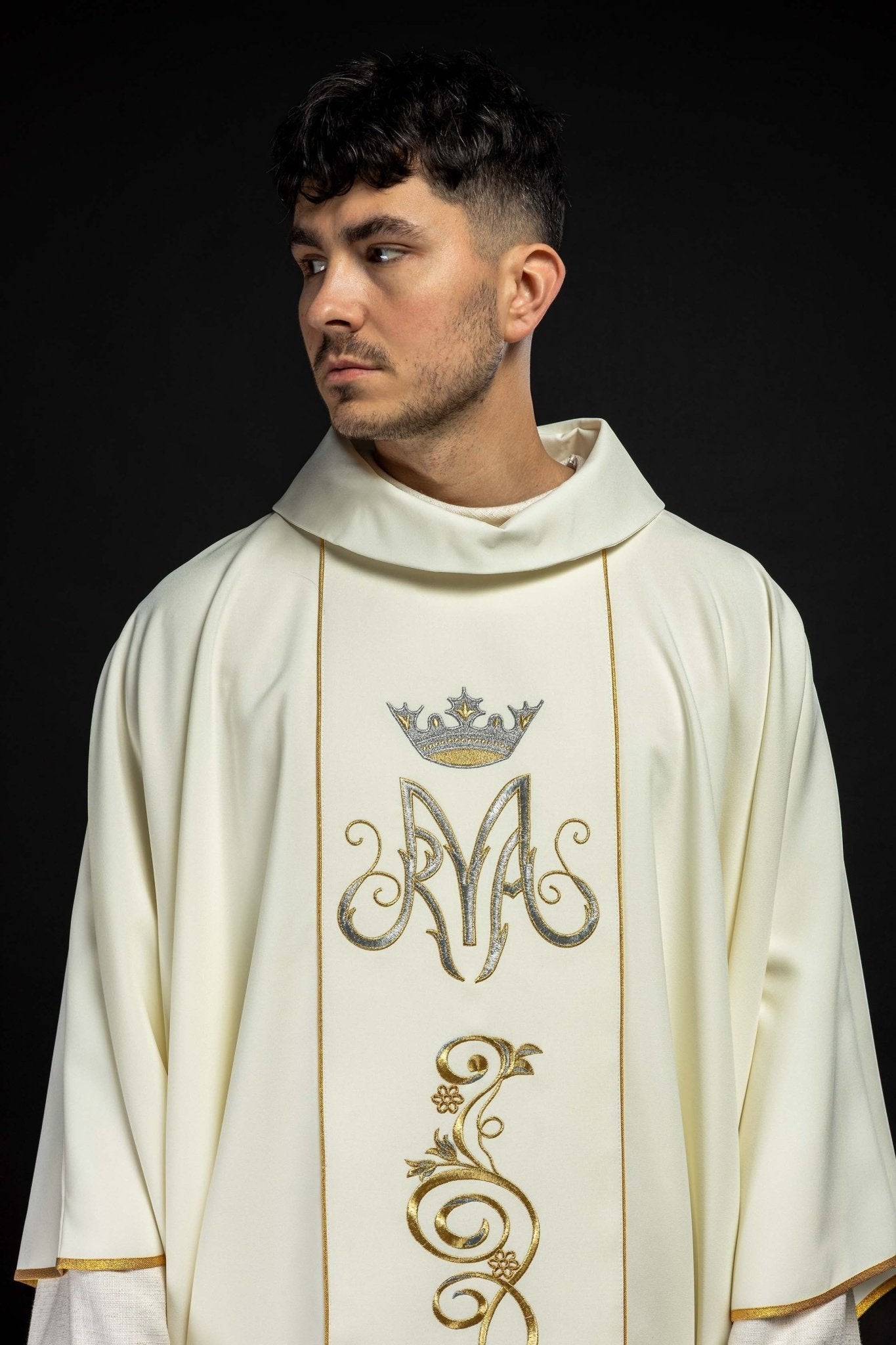 Chasuble liturgique mariale avec ceinture brodée écrue KOR/072/05/01 ECRU - CHASUBLES.FR