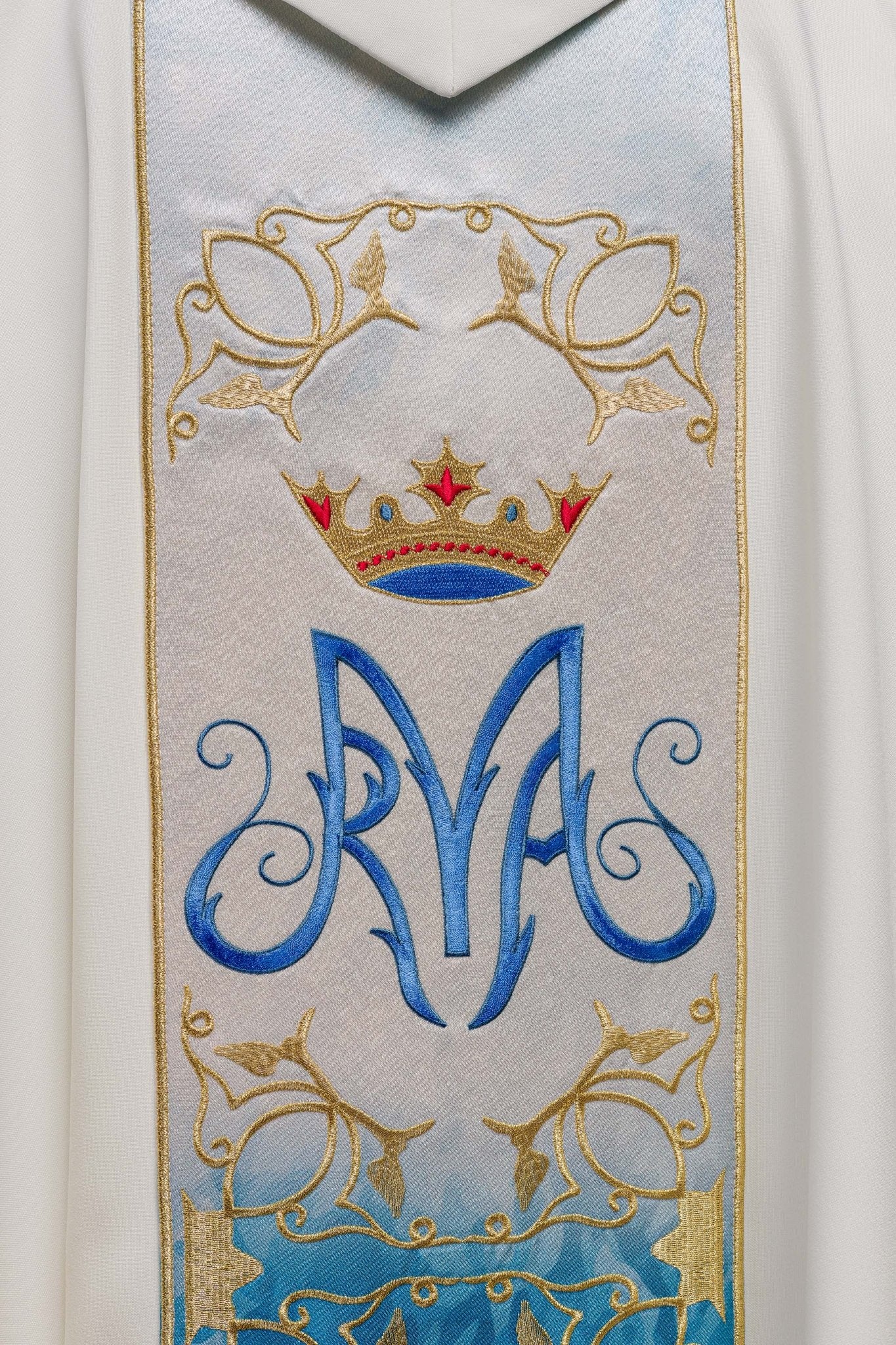 Chasuble liturgique mariale avec ceinture brodée et sublimée en écru HA7015 - 05 ECRU - CHASUBLES.FR