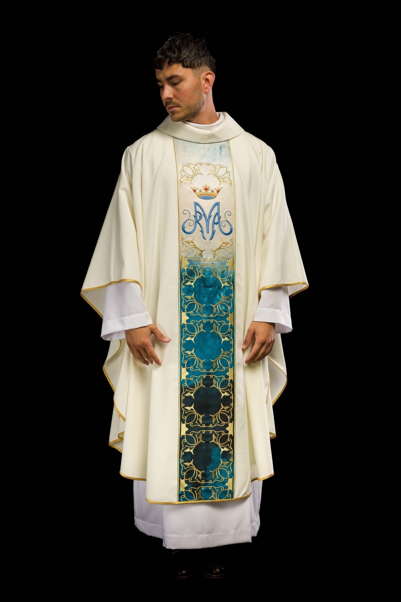 Chasuble liturgique mariale avec ceinture brodée et sublimée en écru HA7015 - 05 ECRU - CHASUBLES.FR