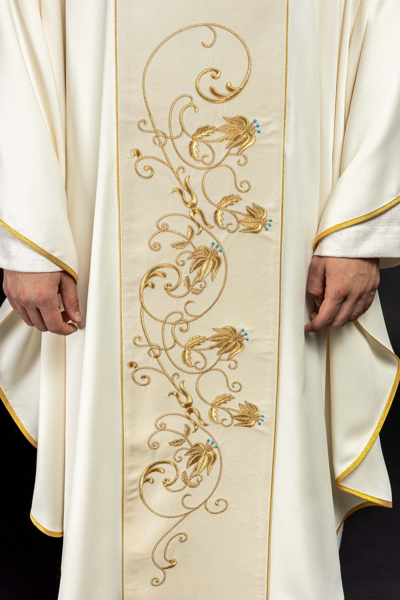 Chasuble liturgique mariale avec ceinture en velours écru KOR/372/05/53/PA ECRU - CHASUBLES.FR