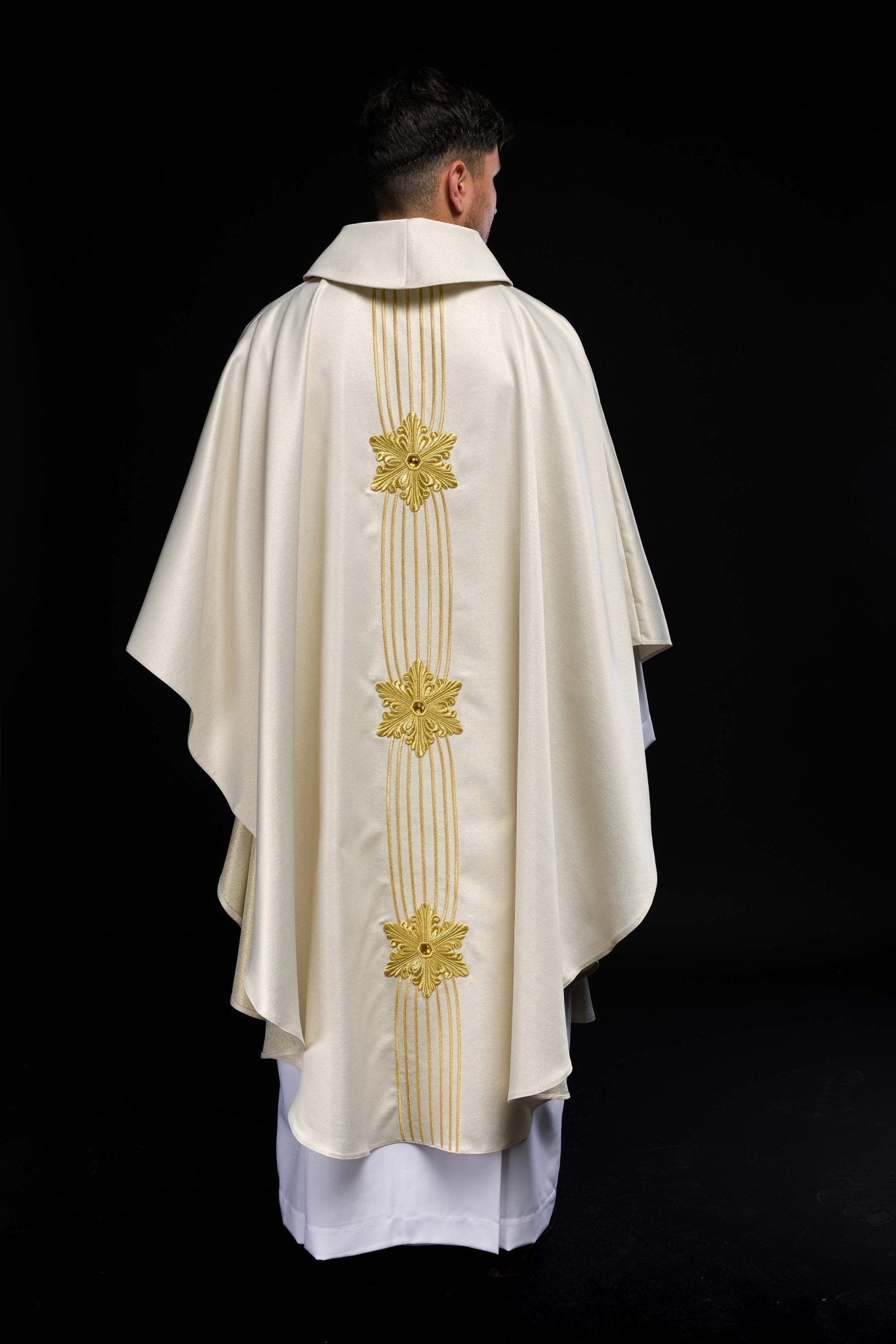 Chasuble liturgique mariale brillante de pierres LE/7025 ECRU LE/7025/05 - CHASUBLES.FR