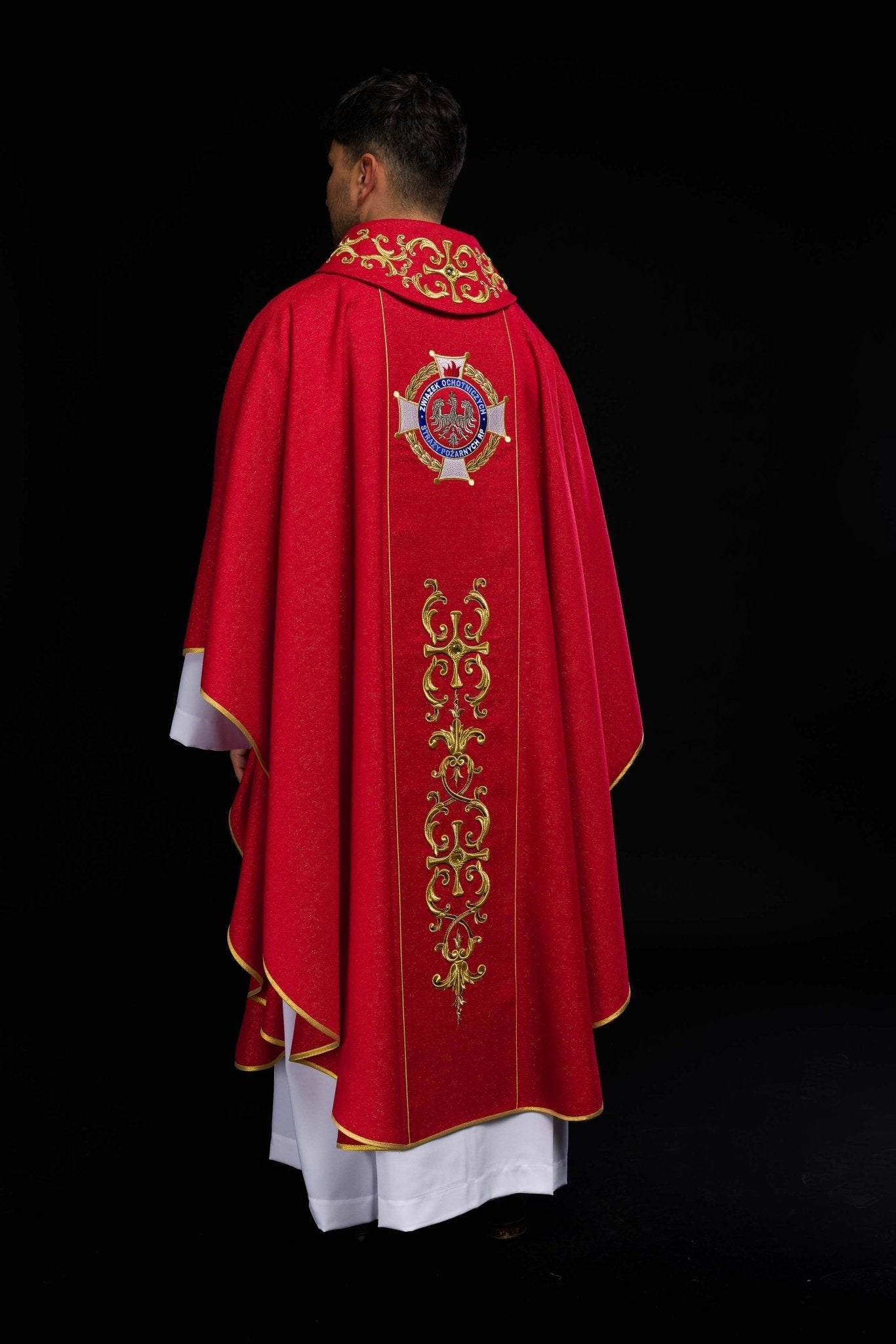 Chasuble richement brodée avec l’image de Saint Florian KOW2/037/02/71 - CHASUBLES.FR