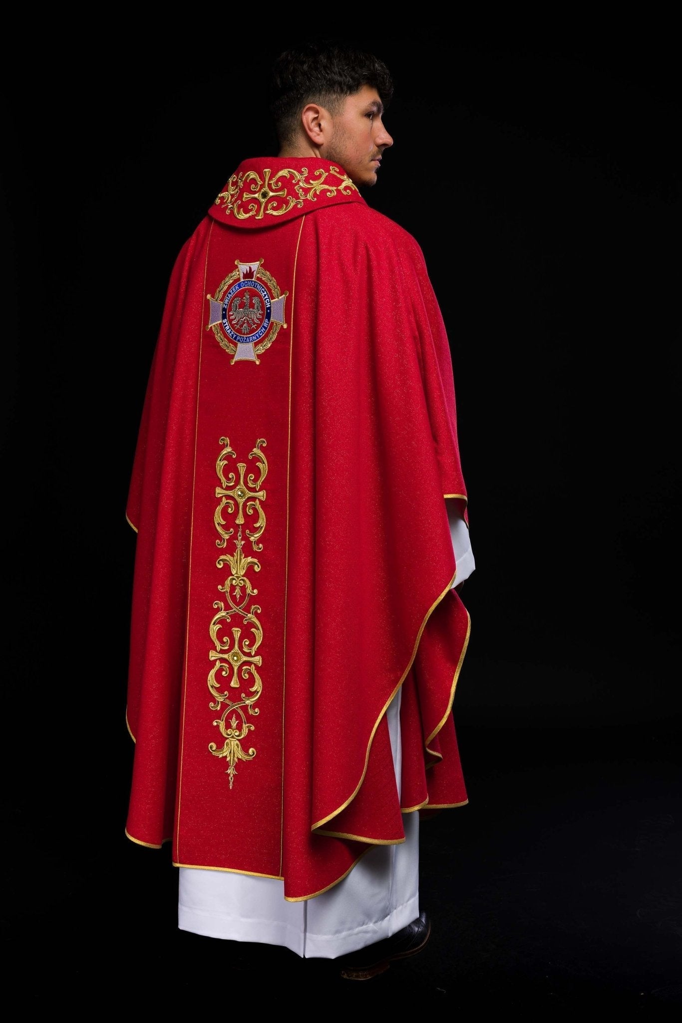 Chasuble richement brodée avec l’image de Saint Florian KOW2/037/02/71 - CHASUBLES.FR
