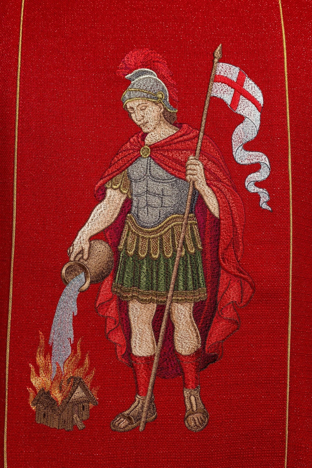 Chasuble richement brodée avec l’image de Saint Florian KOW2/037/02/71 - CHASUBLES.FR