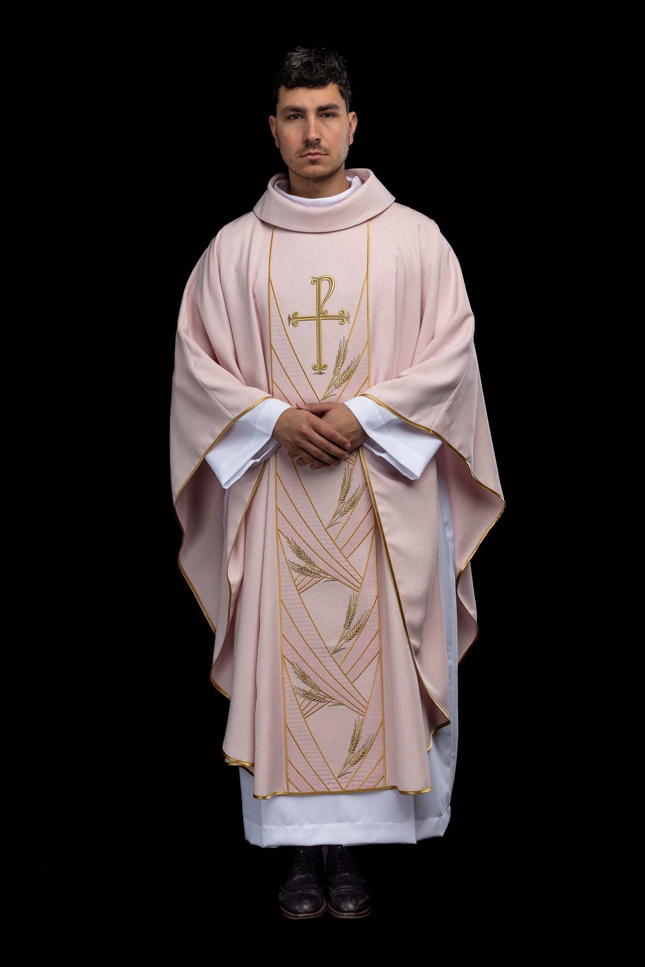 Chasuble rose avec bande brodée PAX LE/7050/08 - CHASUBLES.FR