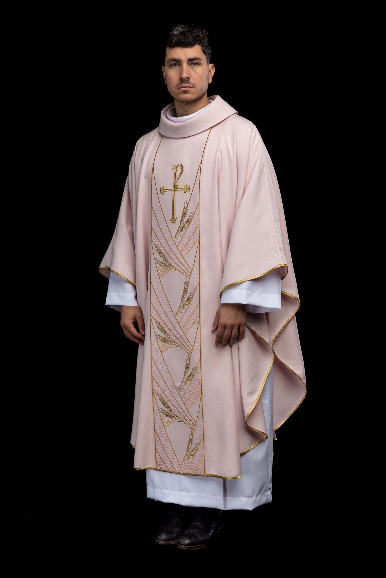 Chasuble rose avec bande brodée PAX LE/7050/08 - CHASUBLES.FR