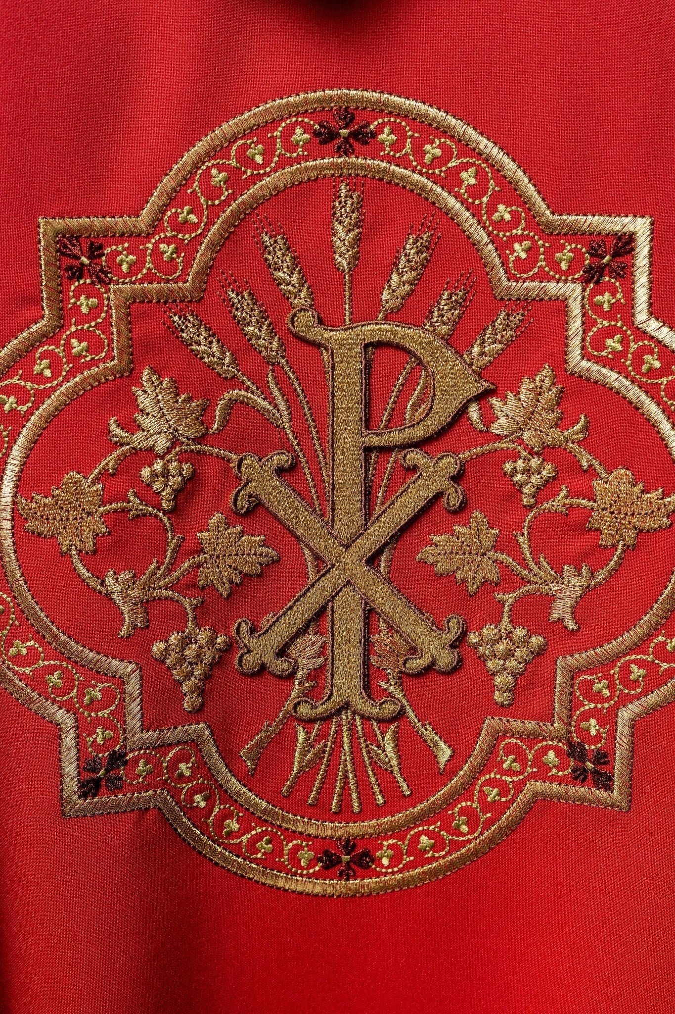 Chasuble rouge avec broderie IHS et PAX KOR/119/02/01 CZERWONY - CHASUBLES.FR