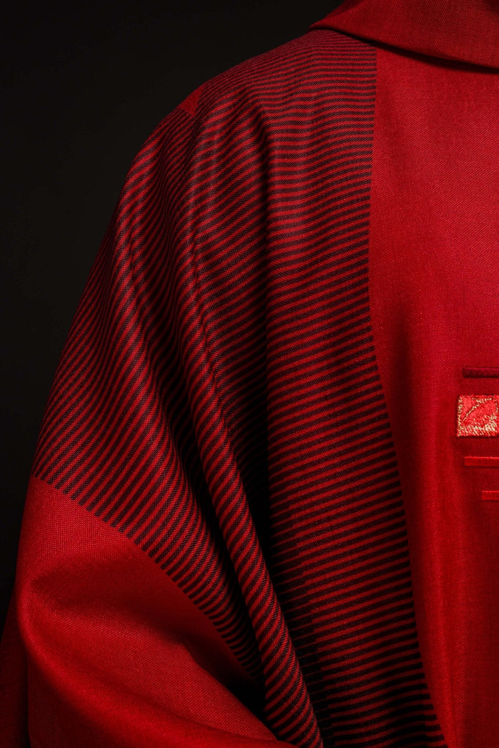 Chasuble rouge avec croix HA7036 - 02 CZERWONY - CHASUBLES.FR