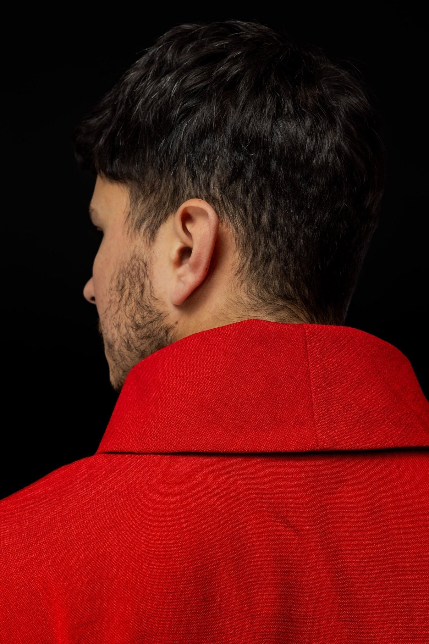 Chasuble rouge avec une broderie de Croix HA7035 - 02 CZERWONY - CHASUBLES.FR