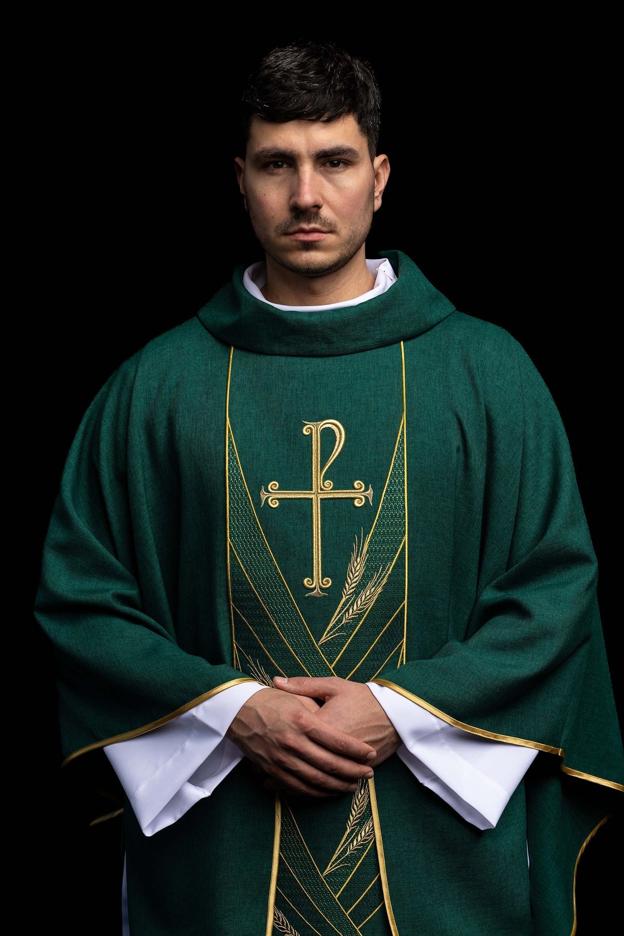 Chasuble verte avec bande brodée Pax LE/7050/01 - CHASUBLES.FR