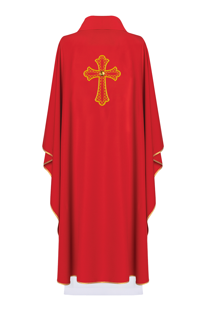 Chasuble rouge brodée du symbole de la croix