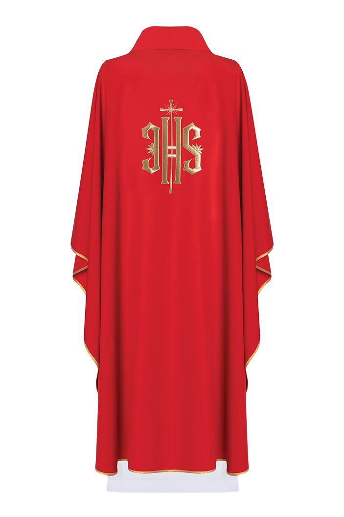 Chasuble rouge brodée d'un motif IHS doré