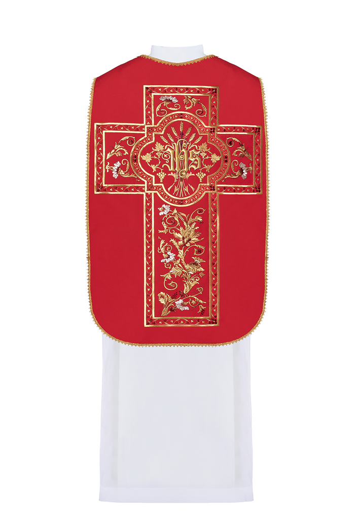 Chasuble romaine rouge brodée d'un motif IHS