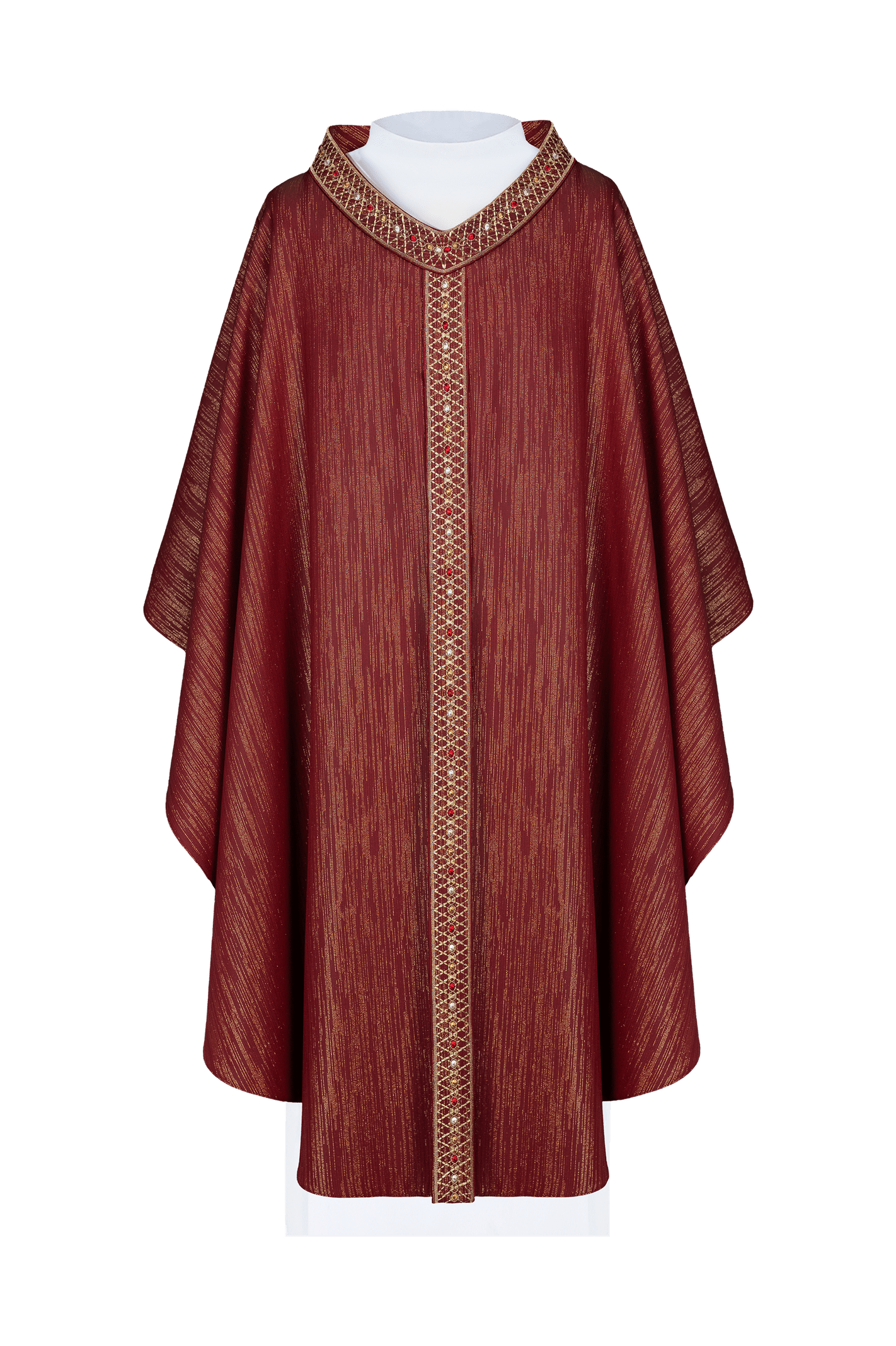 Chasuble rouge avec ceinture brodée et collier orné de pierres