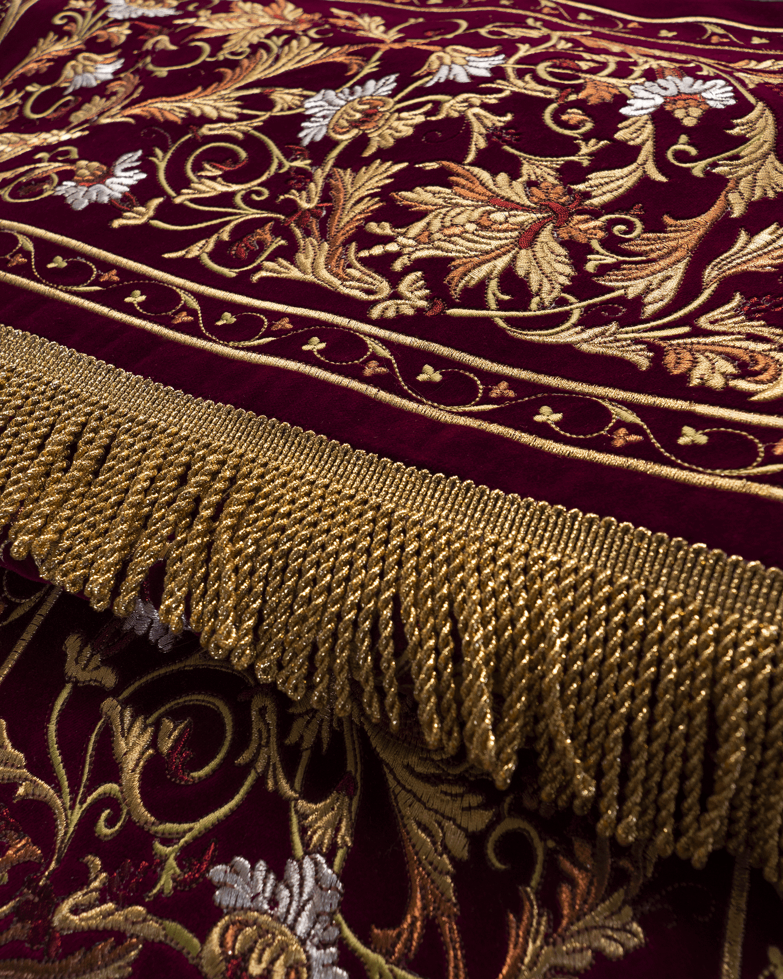 Dais de procession brodé sur velours KBA/004/05/20/PA 140*160 - CHASUBLES.FR
