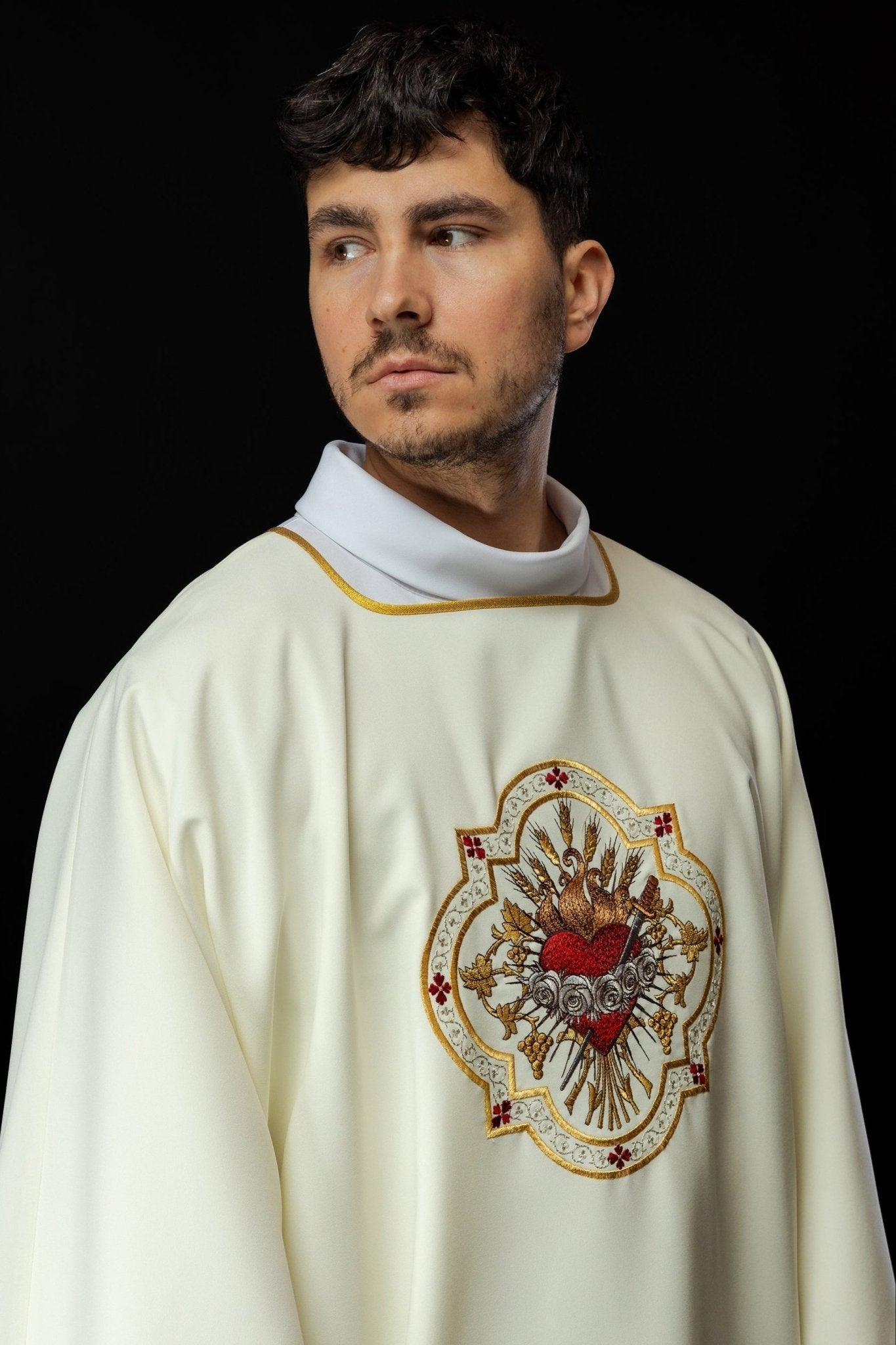 Dalmatique avec le motif du Cœur Immaculé de Marie KDL/392/05/01/D - CHASUBLES.FR