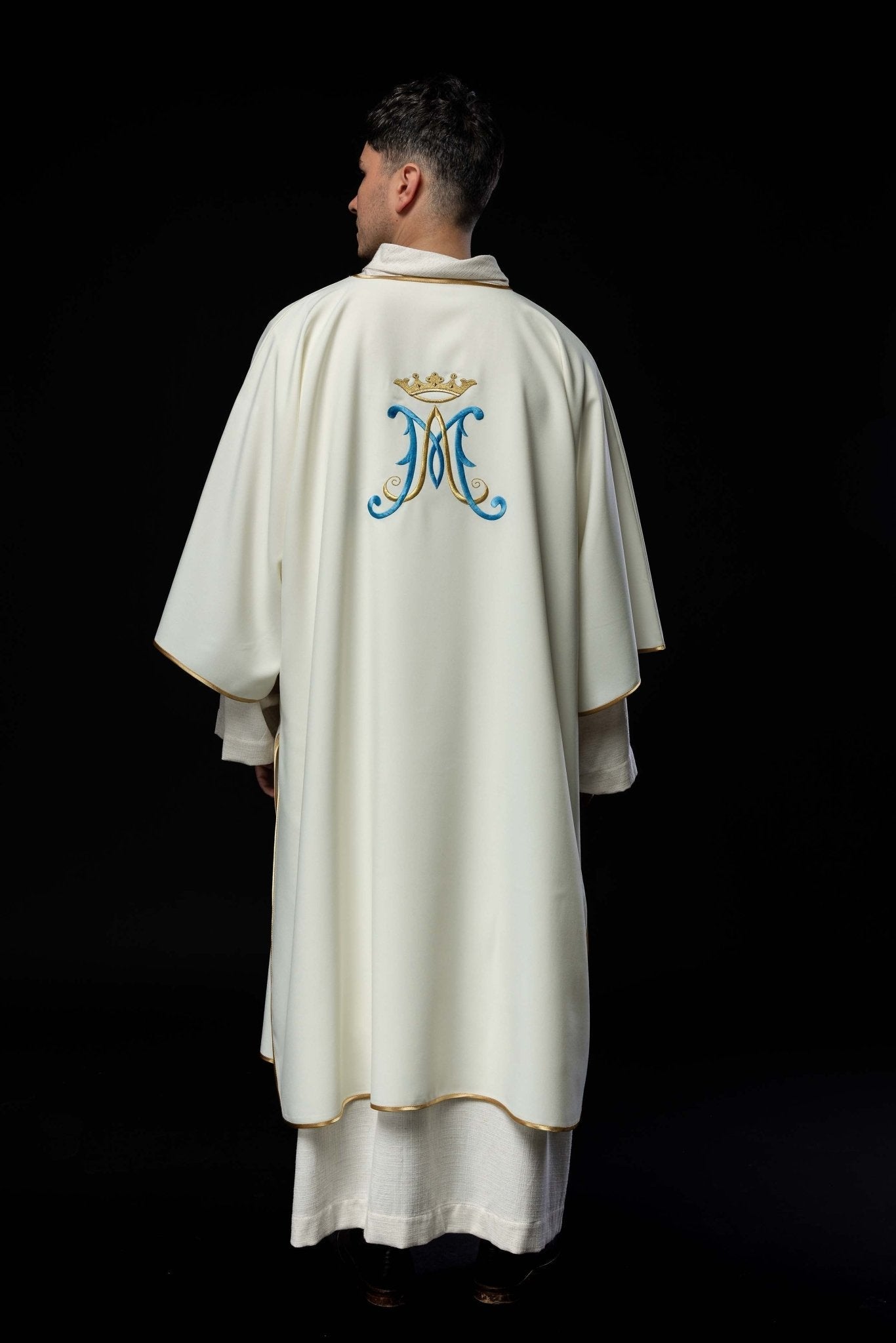 Dalmatique écrue avec broderie mariale KDL/090/05/12/D - CHASUBLES.FR