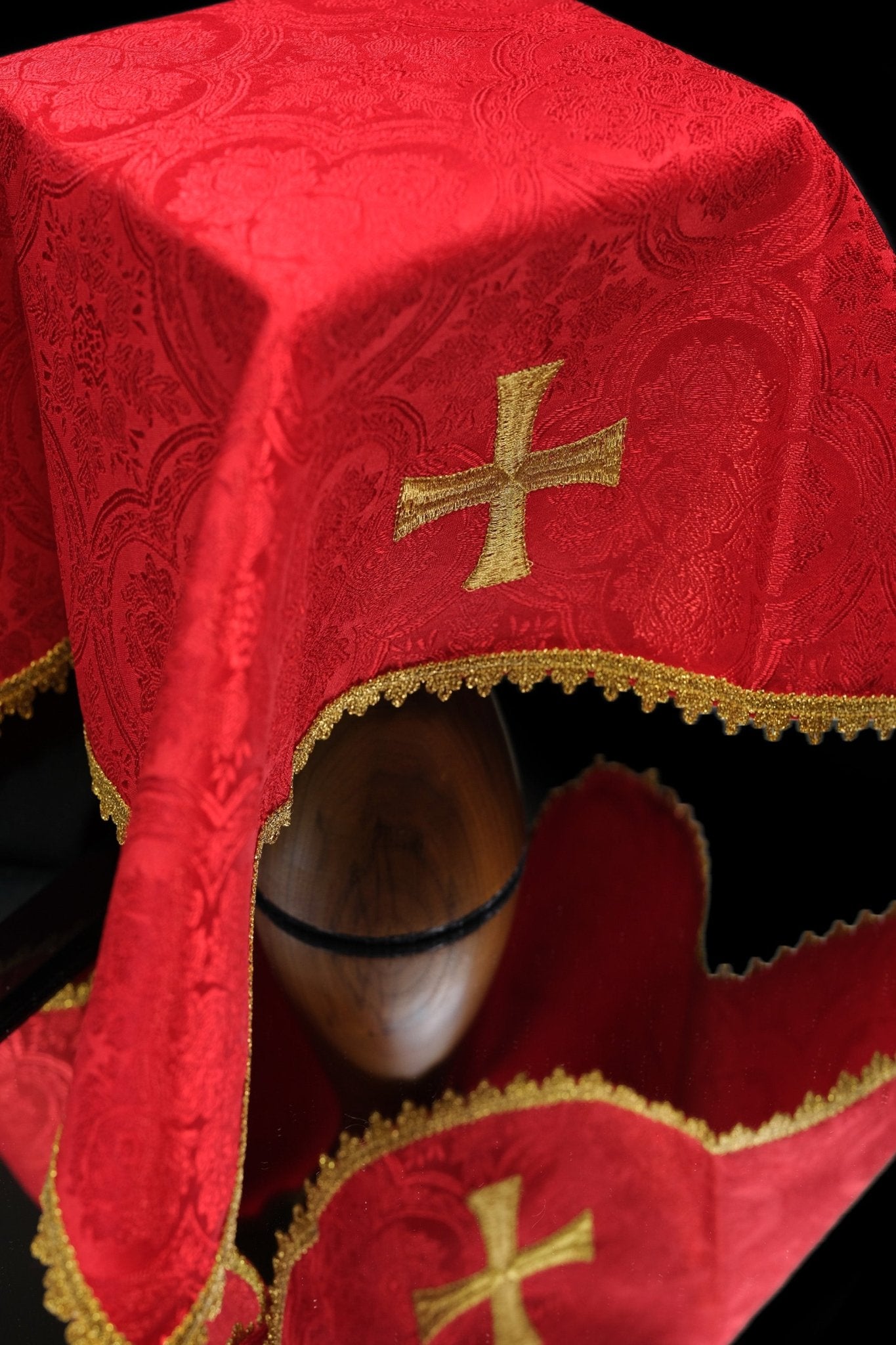 Ensemble de voiles en jacquard pour calice en quatre couleurs liturgiques KWB/002/11 50X50 (4szt) - CHASUBLES.FR