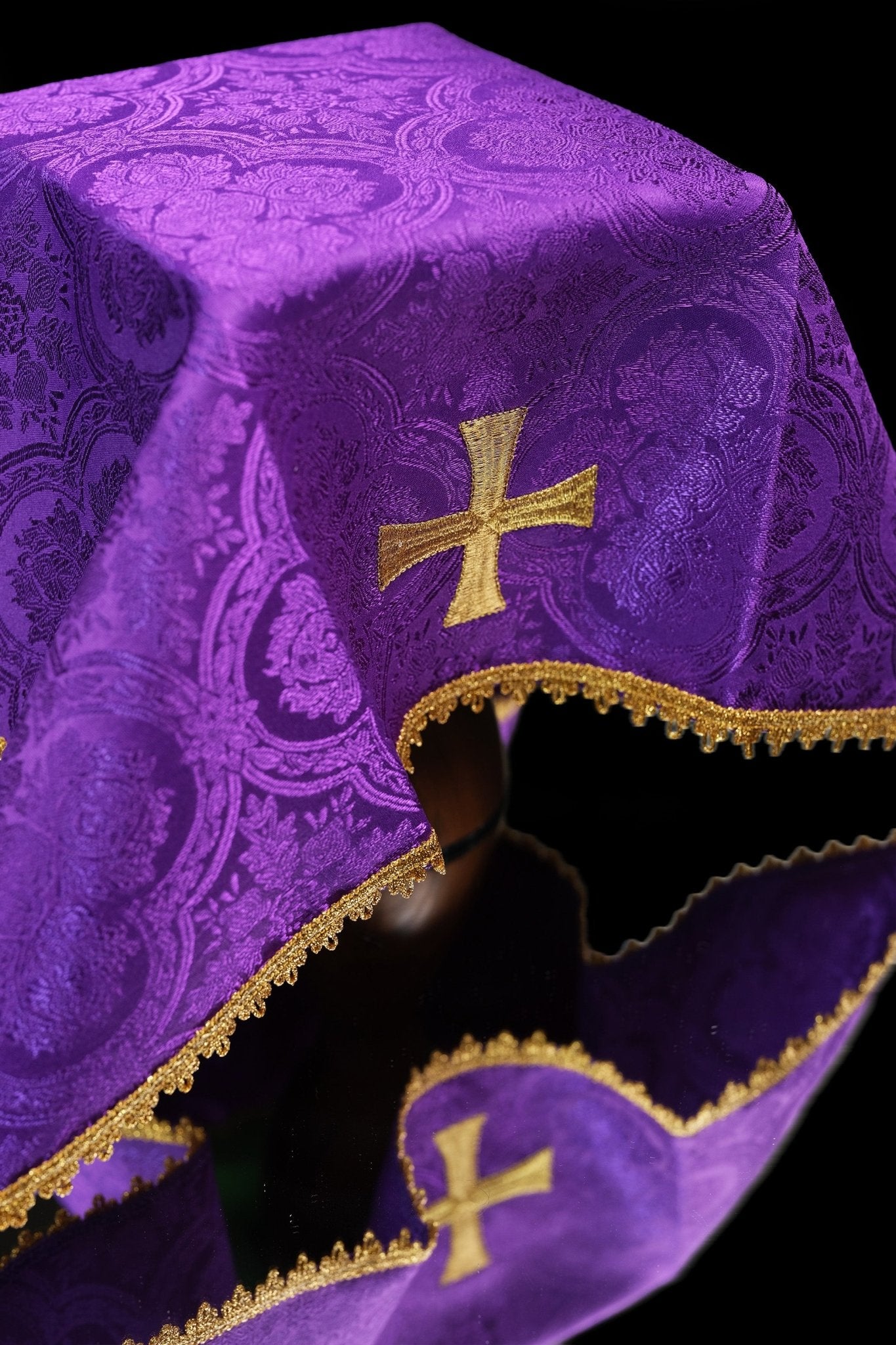 Ensemble de voiles en jacquard pour calice en quatre couleurs liturgiques KWB/002/11 50X50 (4szt) - CHASUBLES.FR