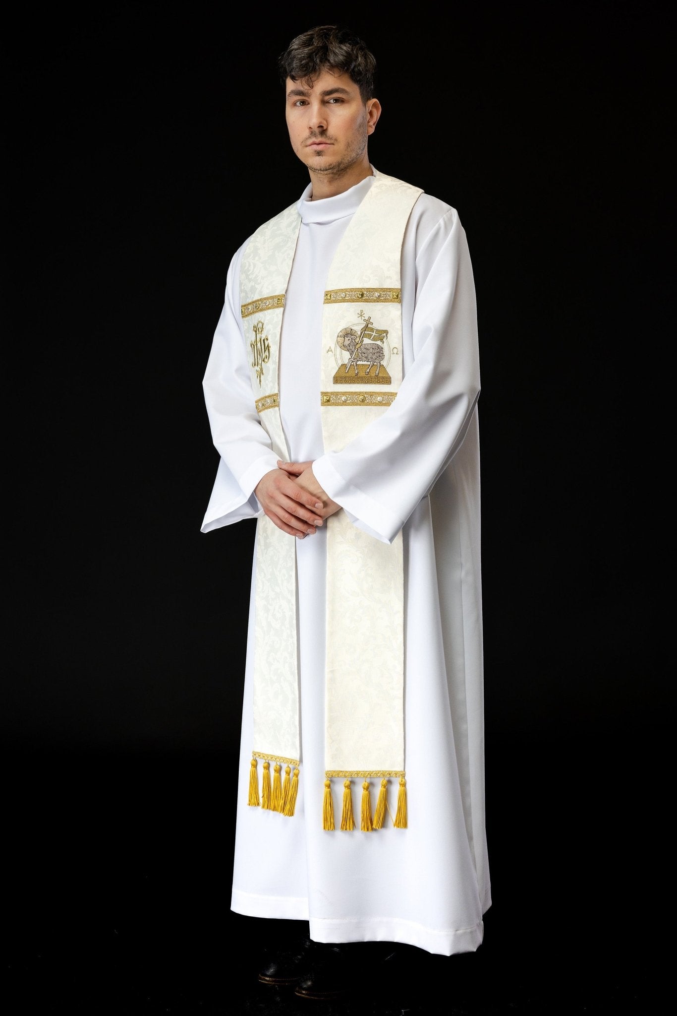 Étole avec l'Agneau Pascal, cousue sur un tissu décoratif. S - 2072 - 05 - 88 - CHASUBLES.FR