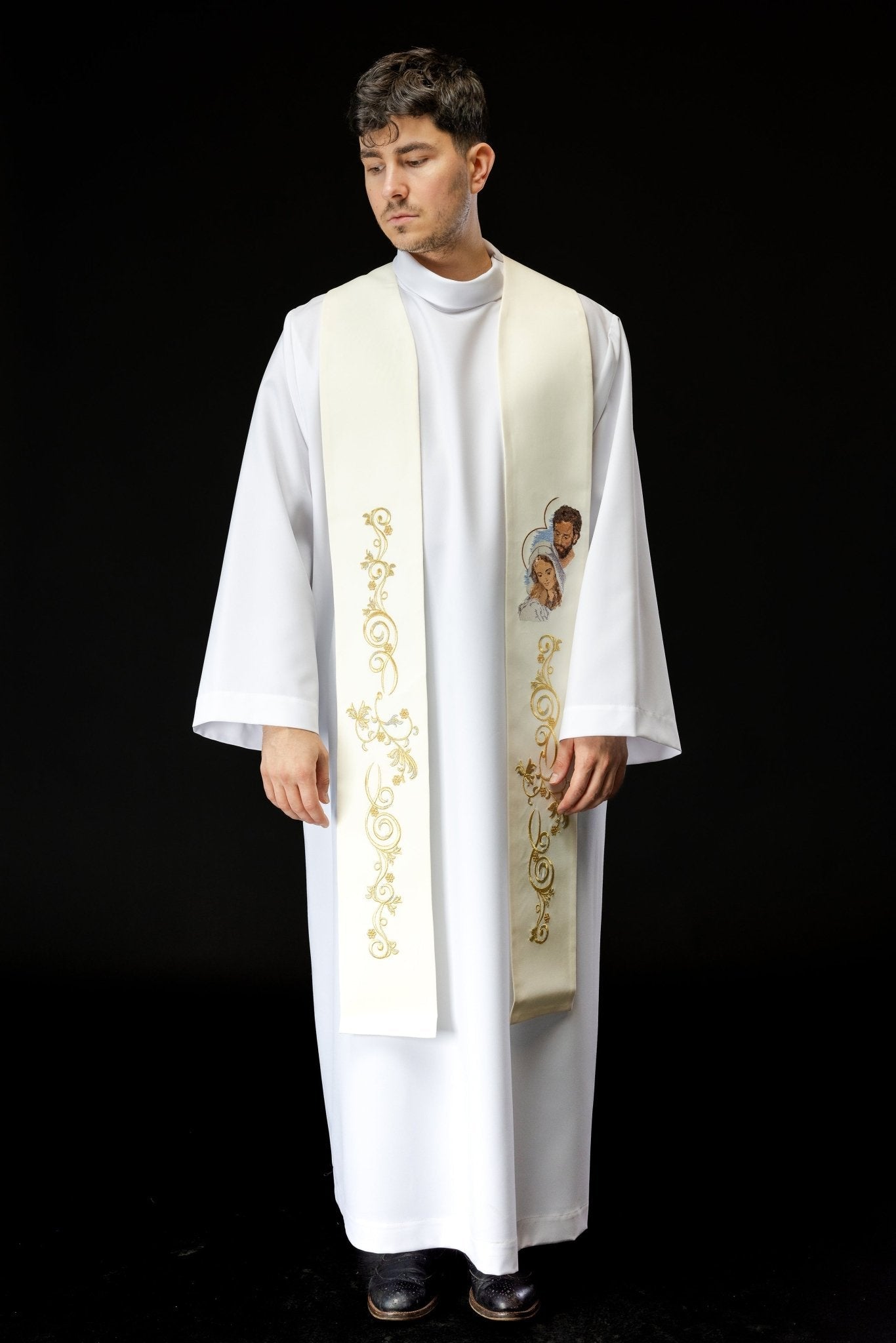 Étole brodée avec l'image de la Sainte Famille pour Noël KZS/550/05/01 ECRU - CHASUBLES.FR