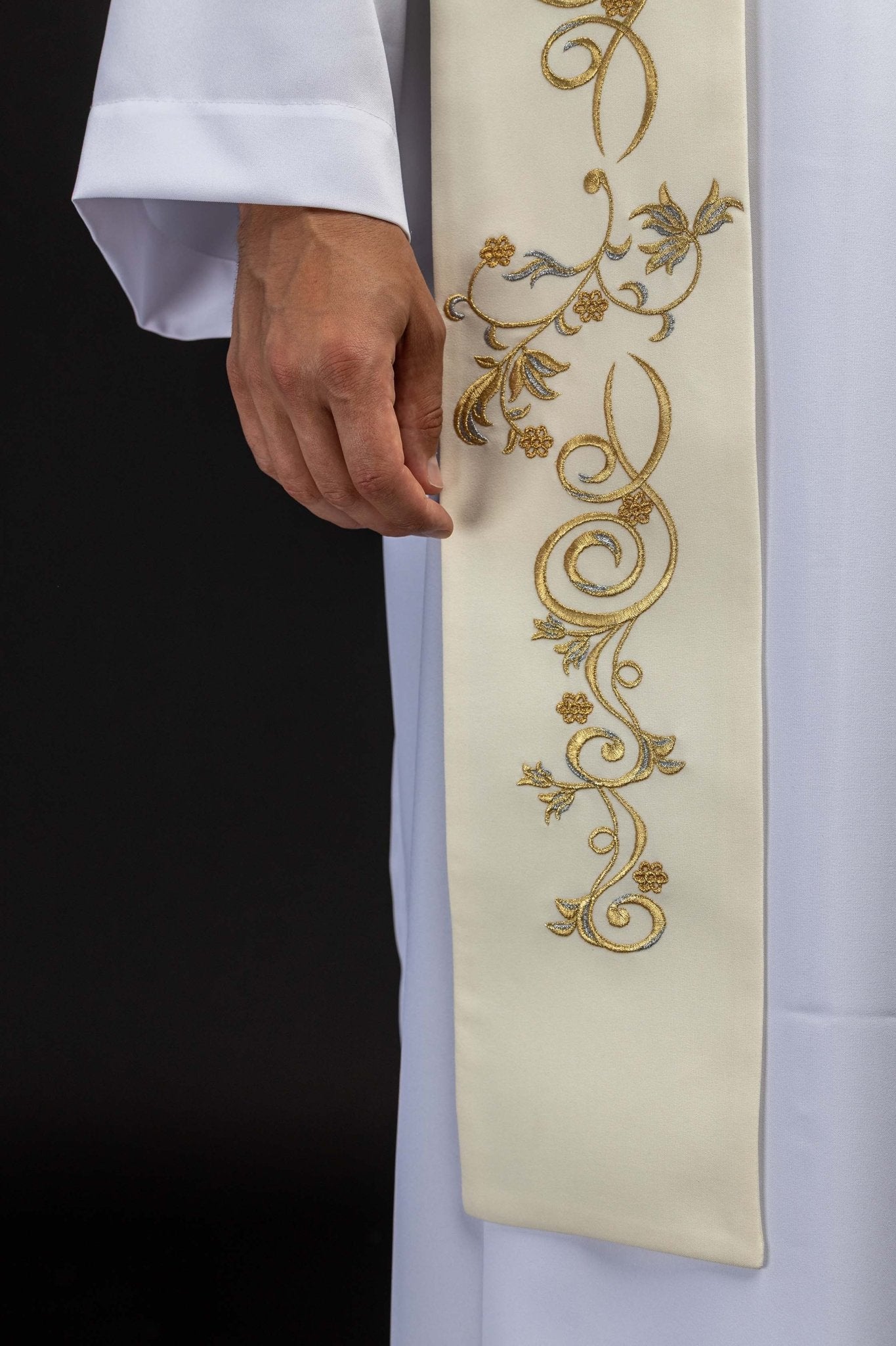 Étole brodée avec l’image de Notre-Dame de Fatima KSW2/012/05/01 - CHASUBLES.FR