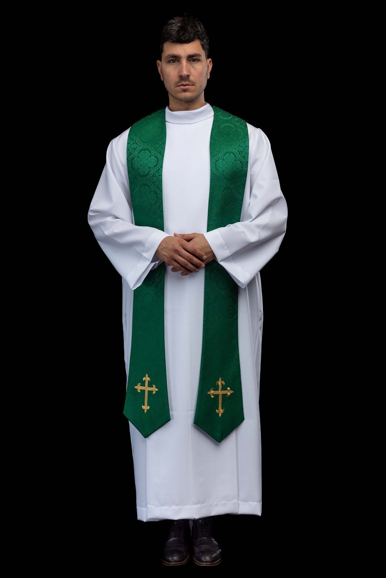 Étole brodée avec motif de la Croix tissu jacquard vert KST/638/01/11 - CHASUBLES.FR