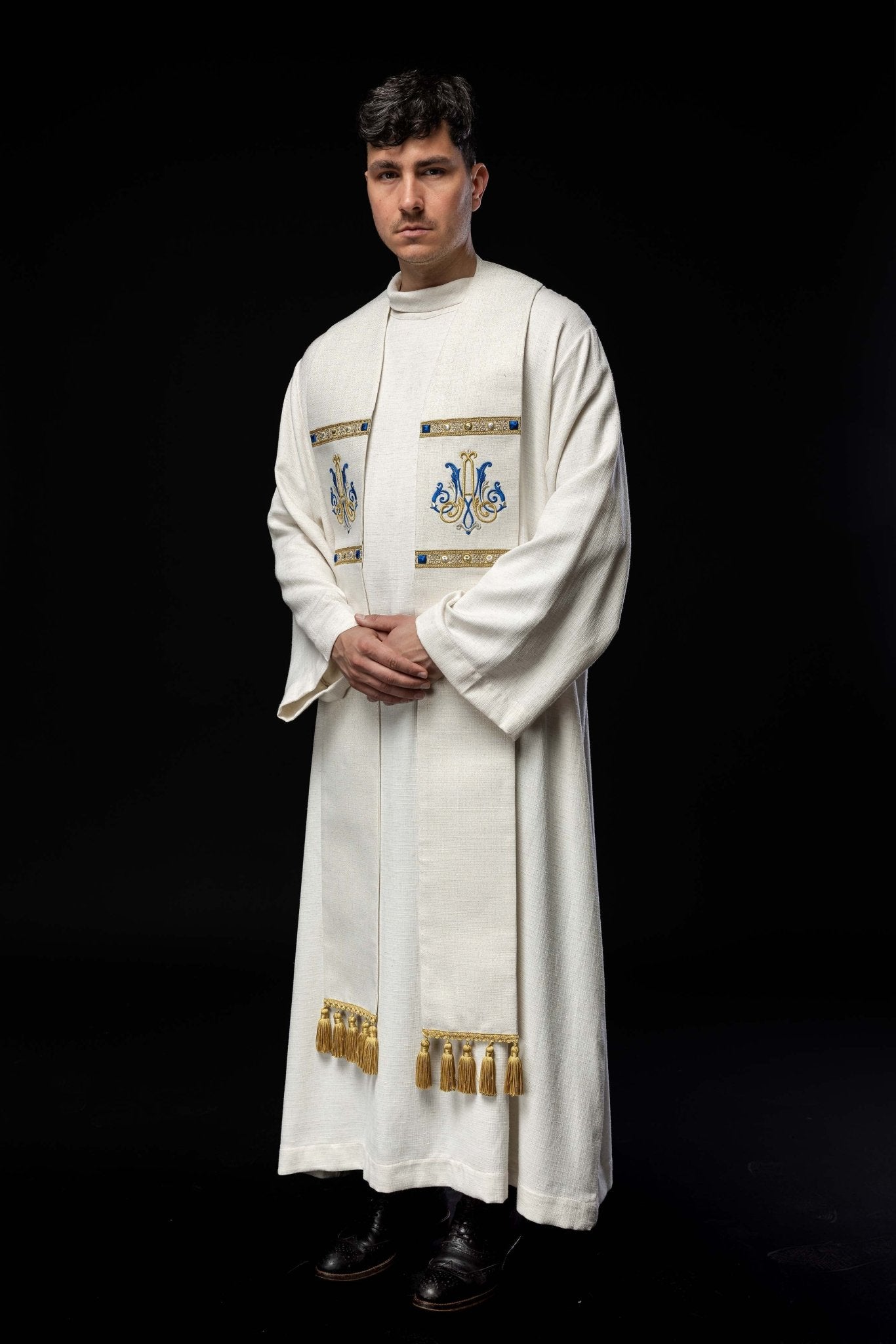 Étole brodée avec symbole marial S - 2074 - 05 - 71 - CHASUBLES.FR