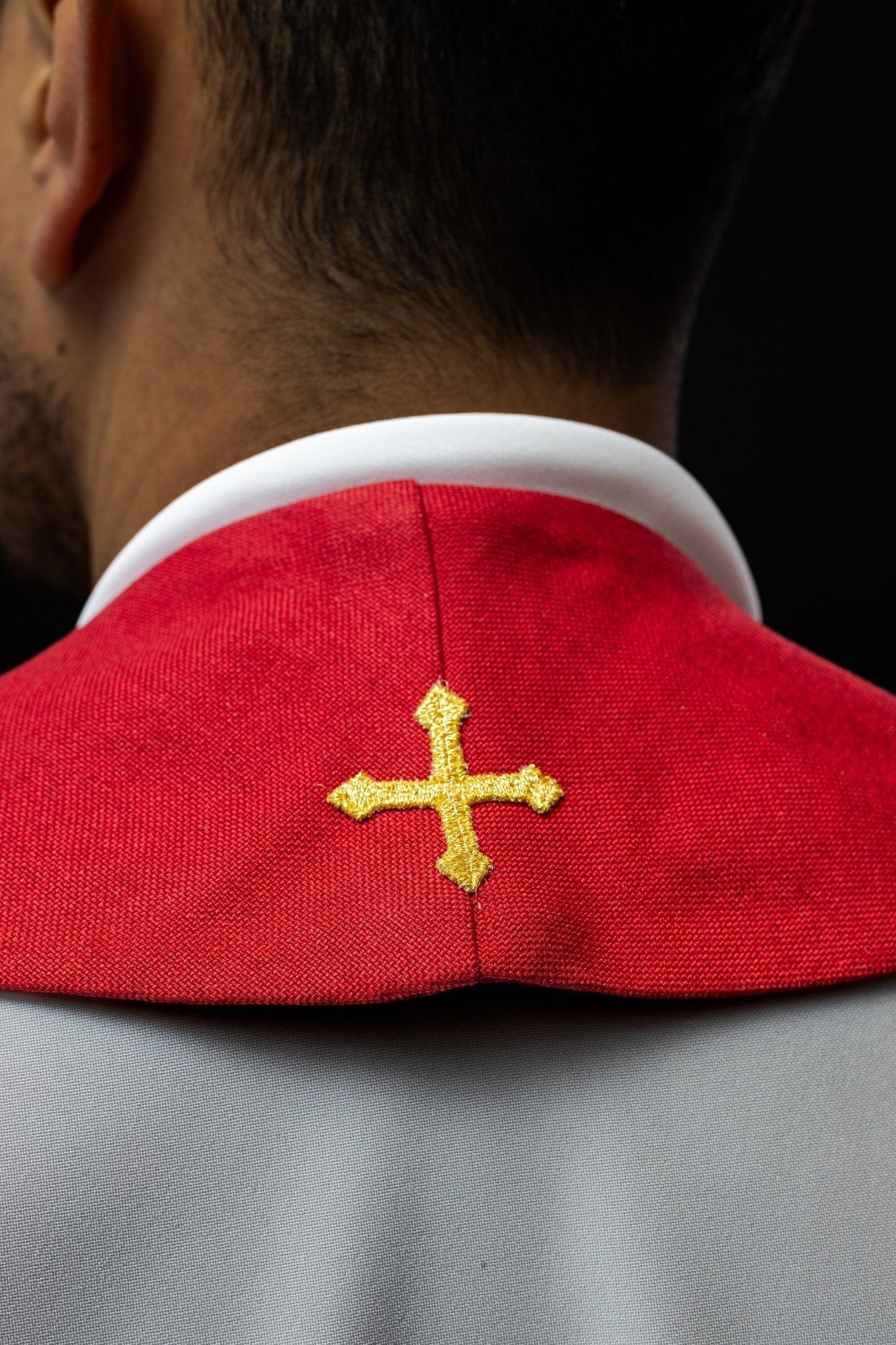 Étole brodée de croix rouges S - 2068 - 02 - 70 - CHASUBLES.FR