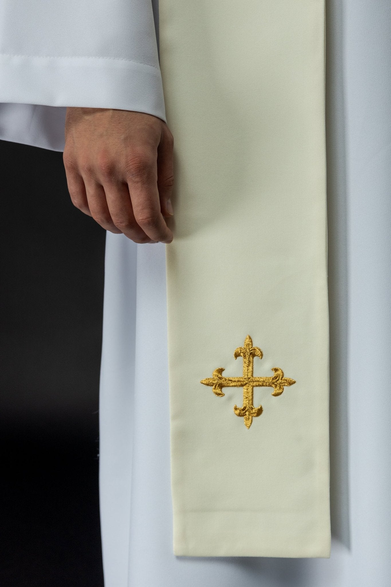 Étole brodée de la croix, de l'IHS et du cœur de Jésus - Christ écru KST/159/05/01 ECRU - CHASUBLES.FR