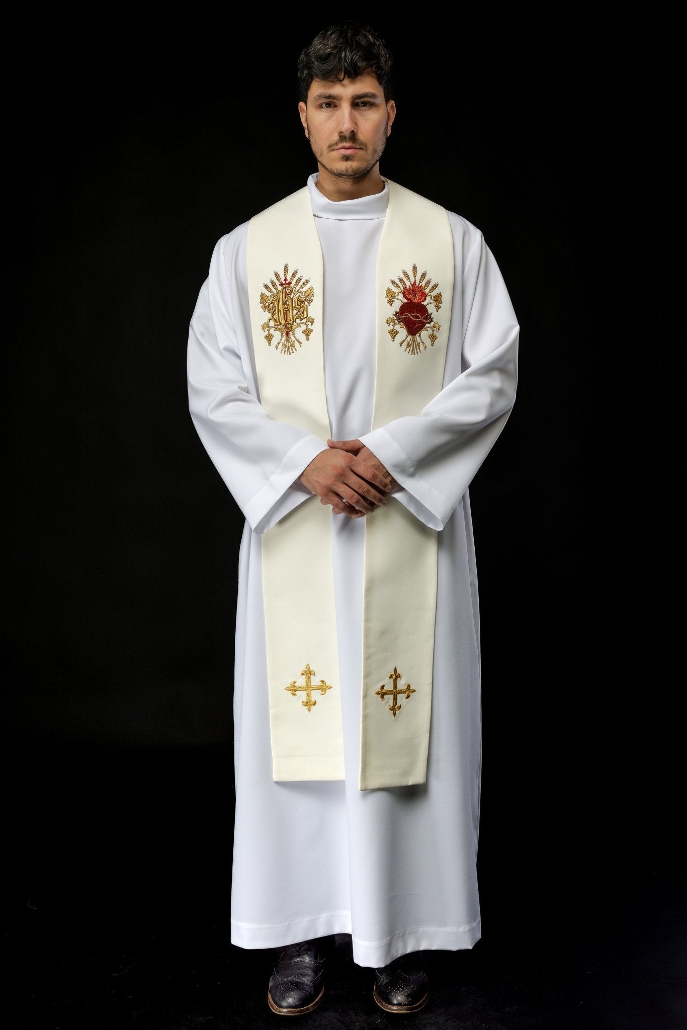 Étole brodée de la croix, de l'IHS et du cœur de Jésus - Christ écru KST/159/05/01 ECRU - CHASUBLES.FR
