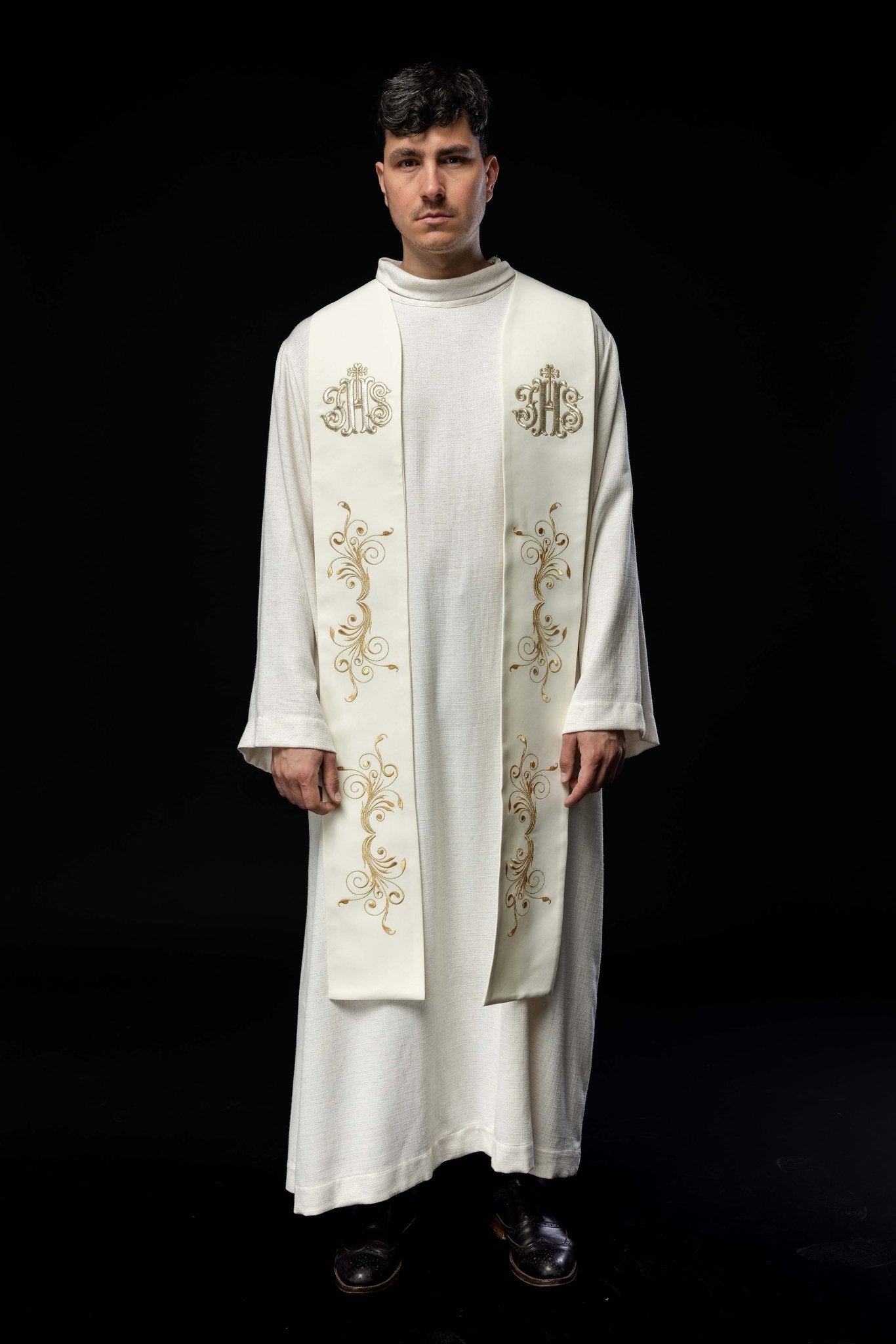 Étole brodée et décorée d'IHS écru KST/413/05/01 ECRU - CHASUBLES.FR