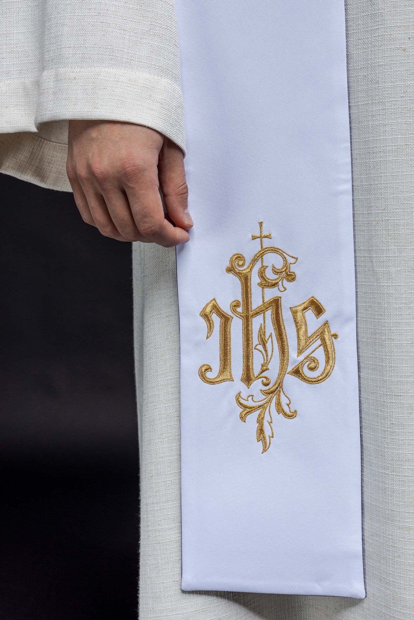 Étole brodée IHS KST/053/03 - 04/01 FIOLET - BIAŁY - CHASUBLES.FR