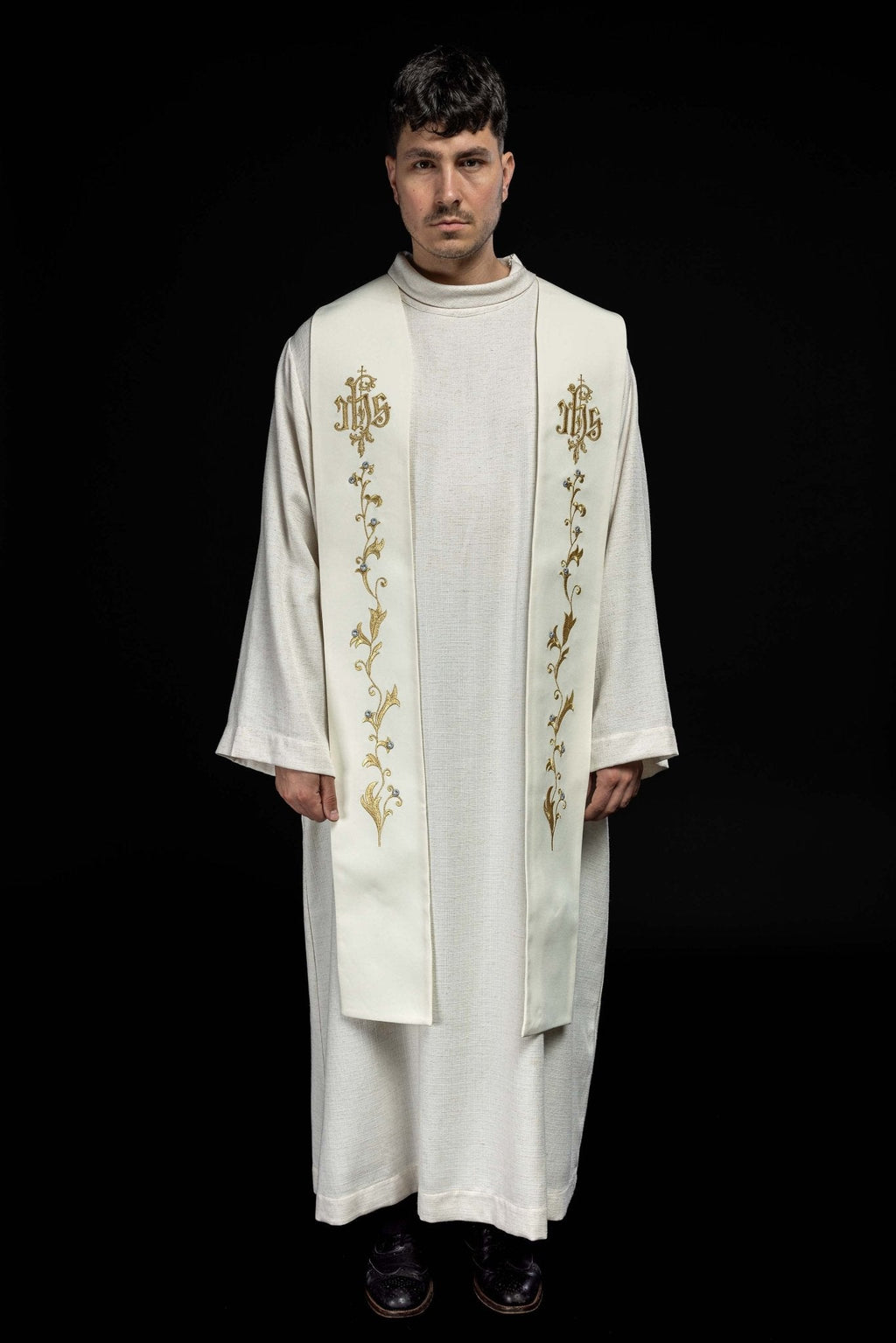 Étole brodée IHS sur croix écru KST/037/05/01 ECRU - CHASUBLES.FR