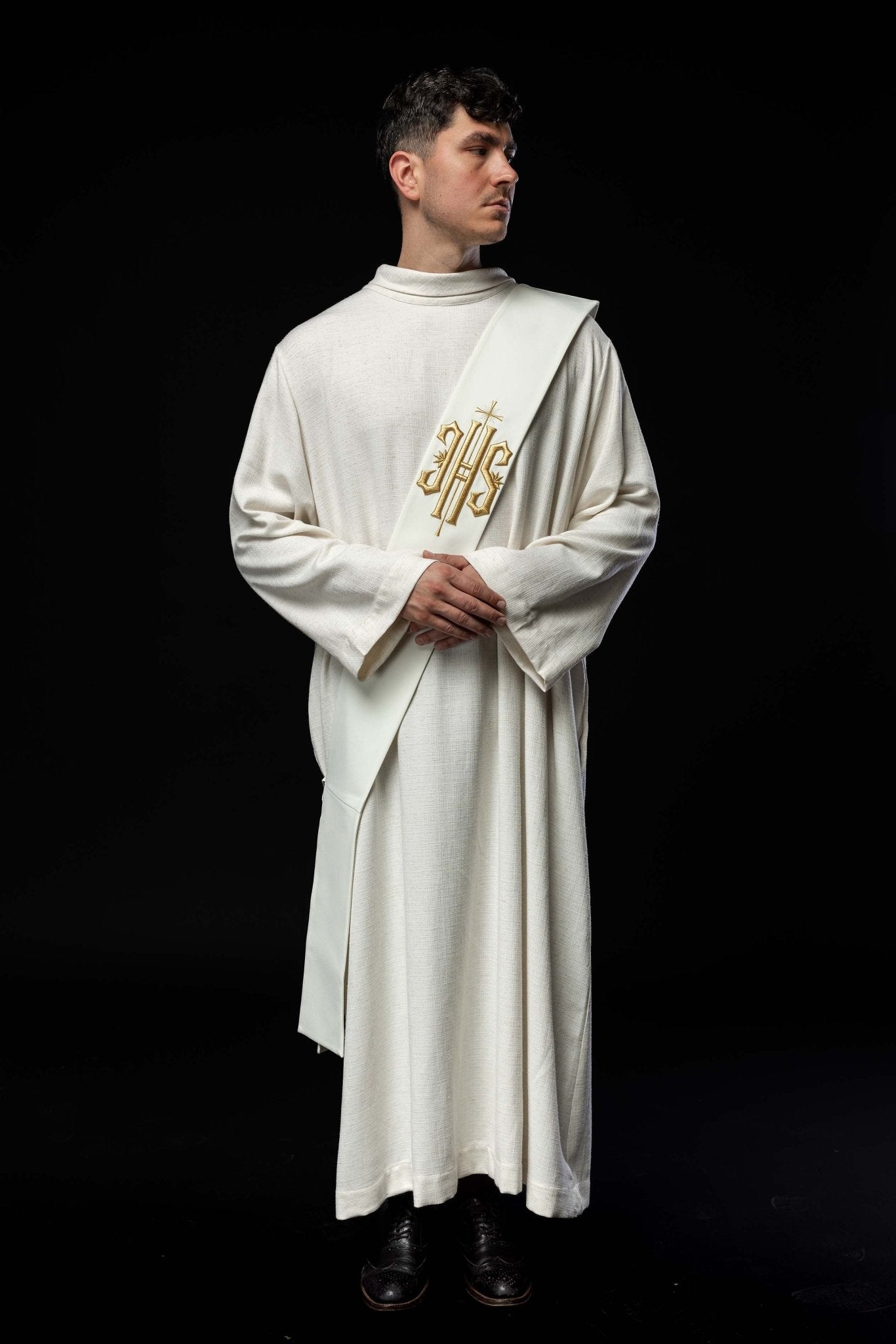 Étole de diacre brodée IHS avec croix KSD/135/05/01 ECRU - CHASUBLES.FR