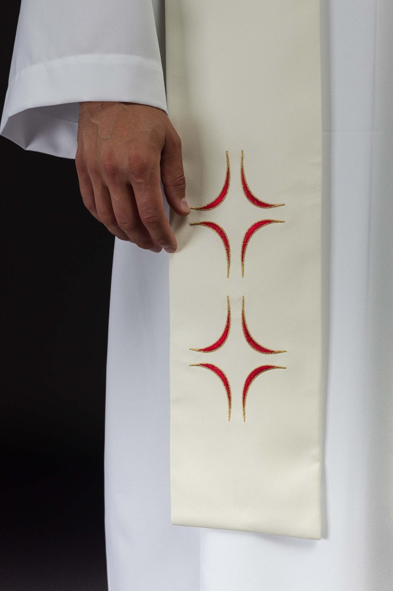 Étole de prêtre avec broderie de la Croix et de l'Agneau KST/017/05/01 ECRU - CHASUBLES.FR