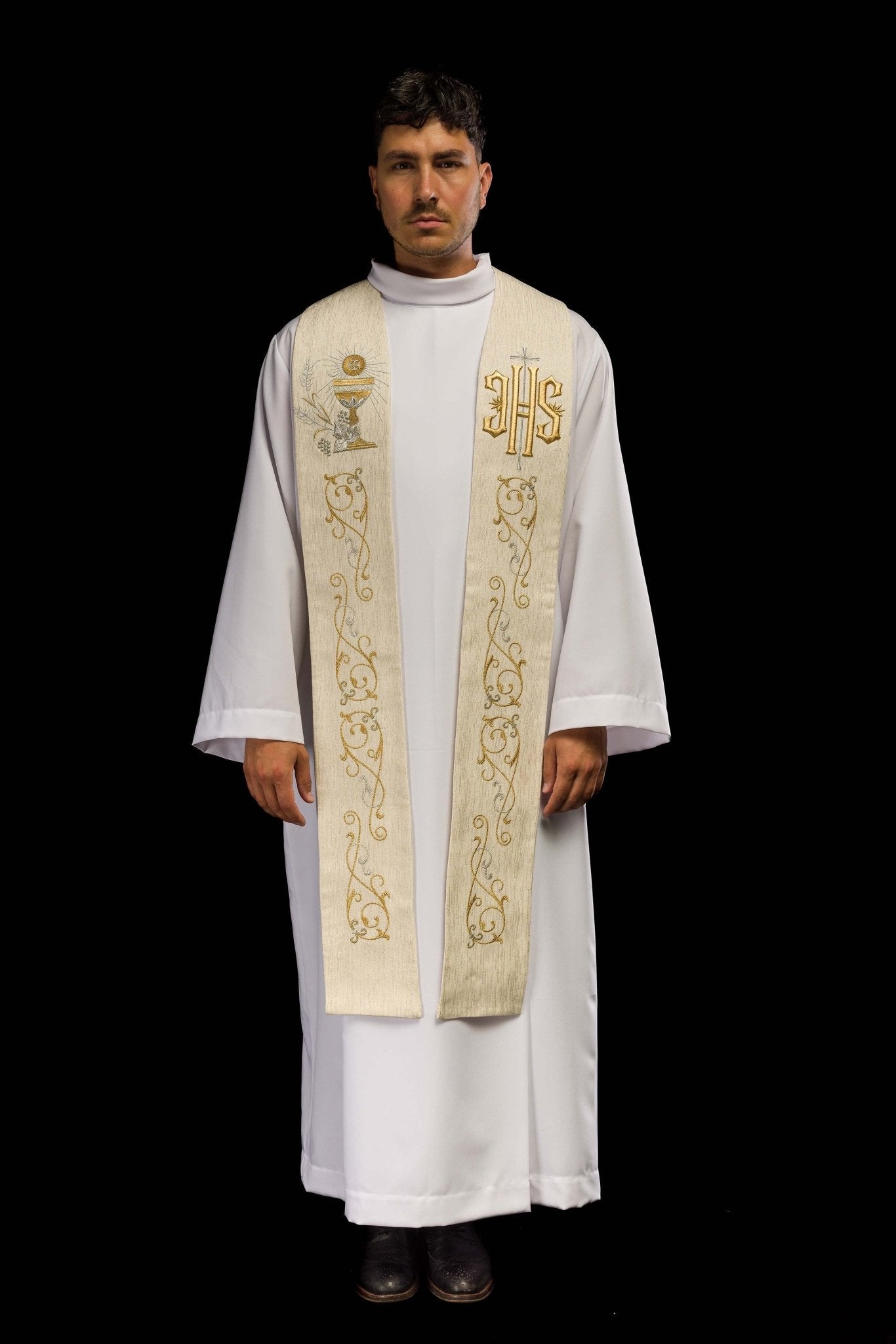 Étole de prêtre avec IHS brodée et calice eucharistique écru KST/508/05/42 ECRU - CHASUBLES.FR