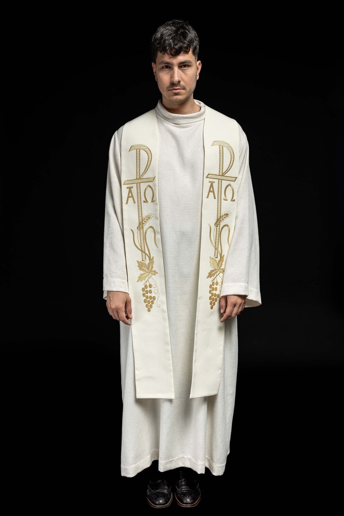 Étole de prêtre brodée Alpha et Omega écru KST/075/05/01 ECRU - CHASUBLES.FR