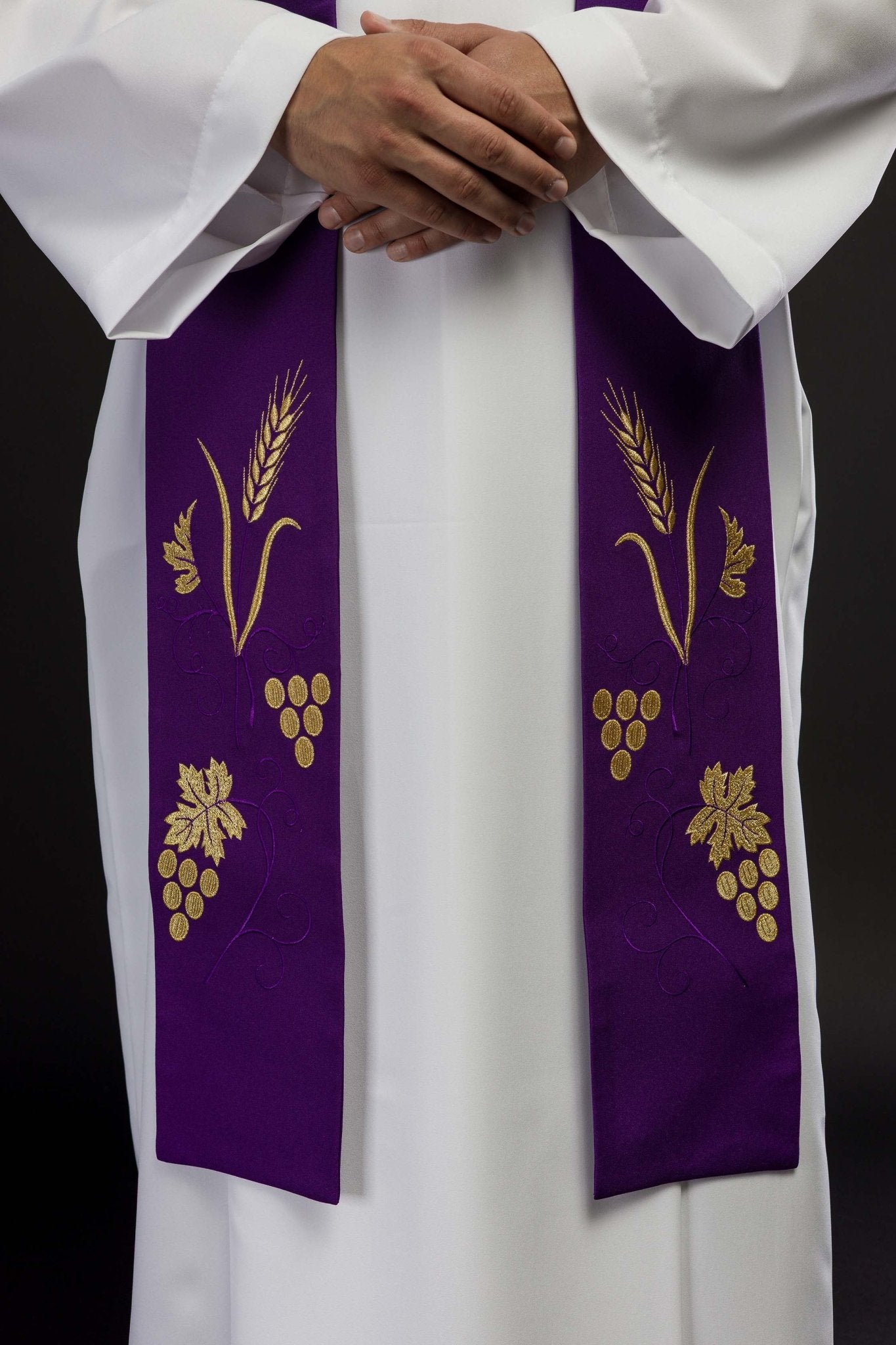 Étole de prêtre brodée de raisins et d'épis en violet KST/003/03/01 FIOLET - CHASUBLES.FR