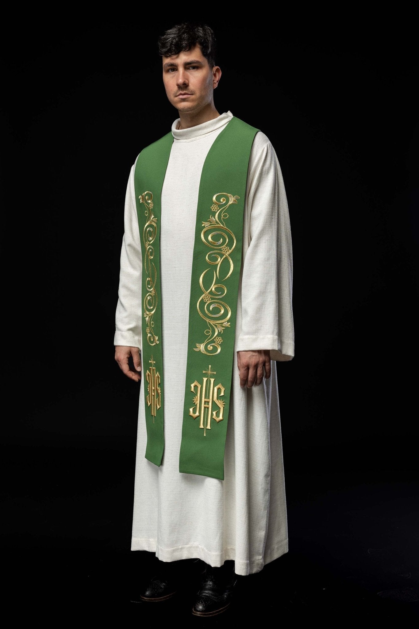 Étole de prêtre brodée IHS Green KST/031/01/01 ZIELONY - CHASUBLES.FR