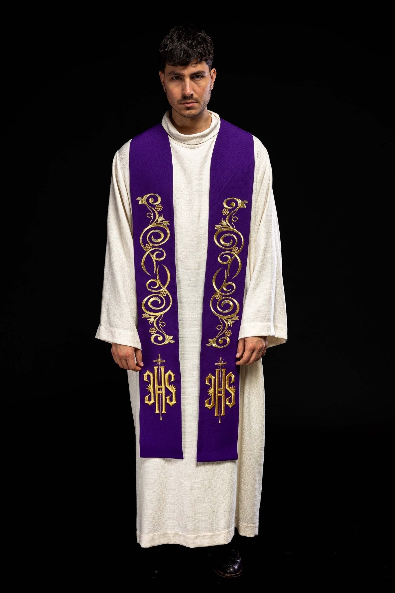 Étole de prêtre brodée IHS Violet KST/031/03/01 FIOLET - CHASUBLES.FR